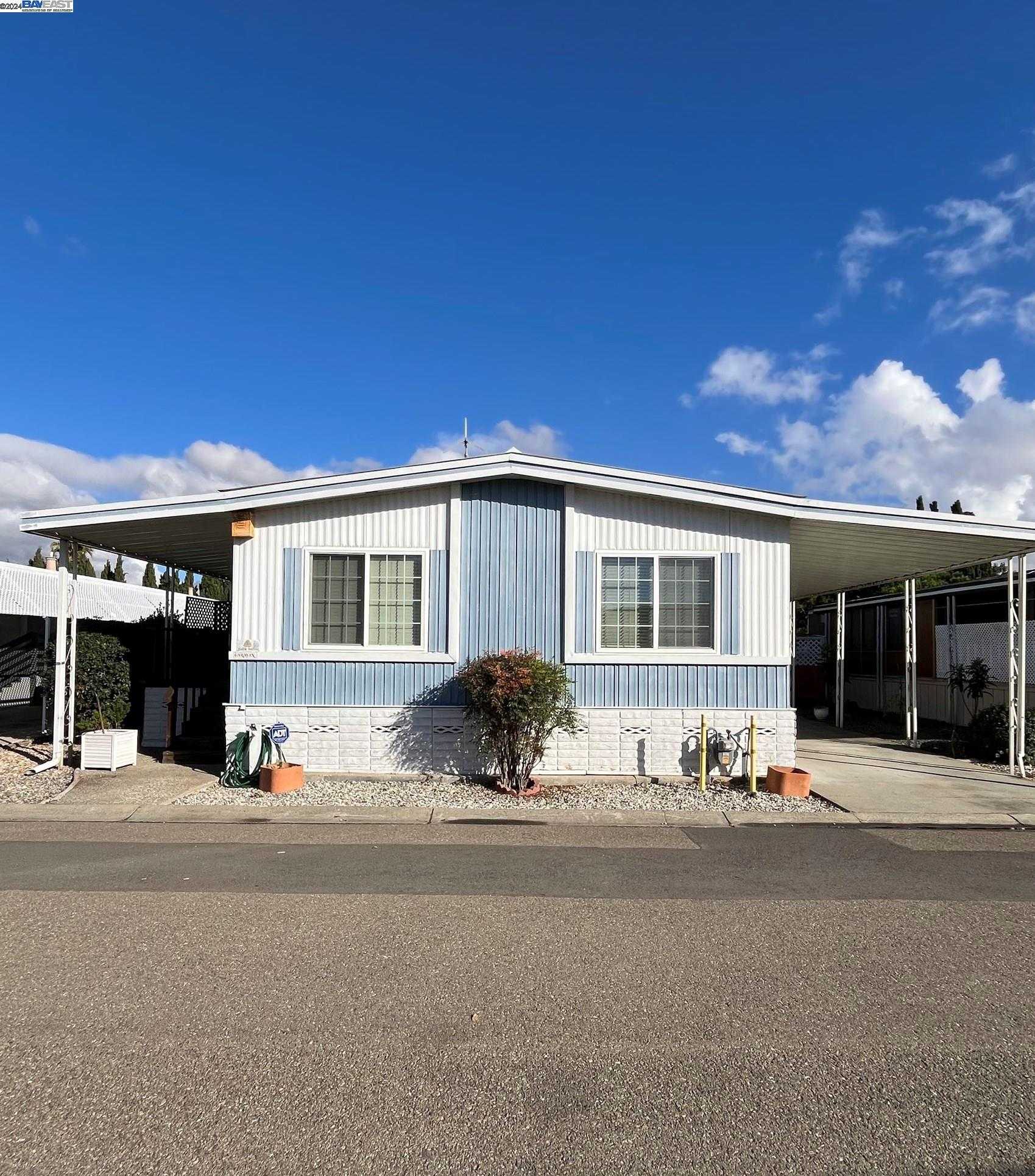 Neighborhood Neighborhood-3