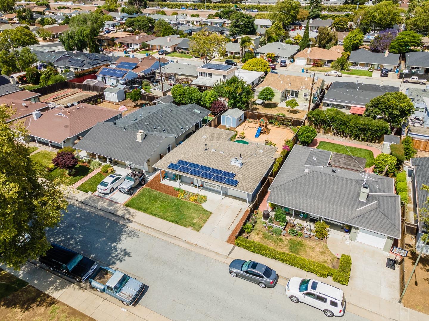 Neighborhood Neighborhood-98