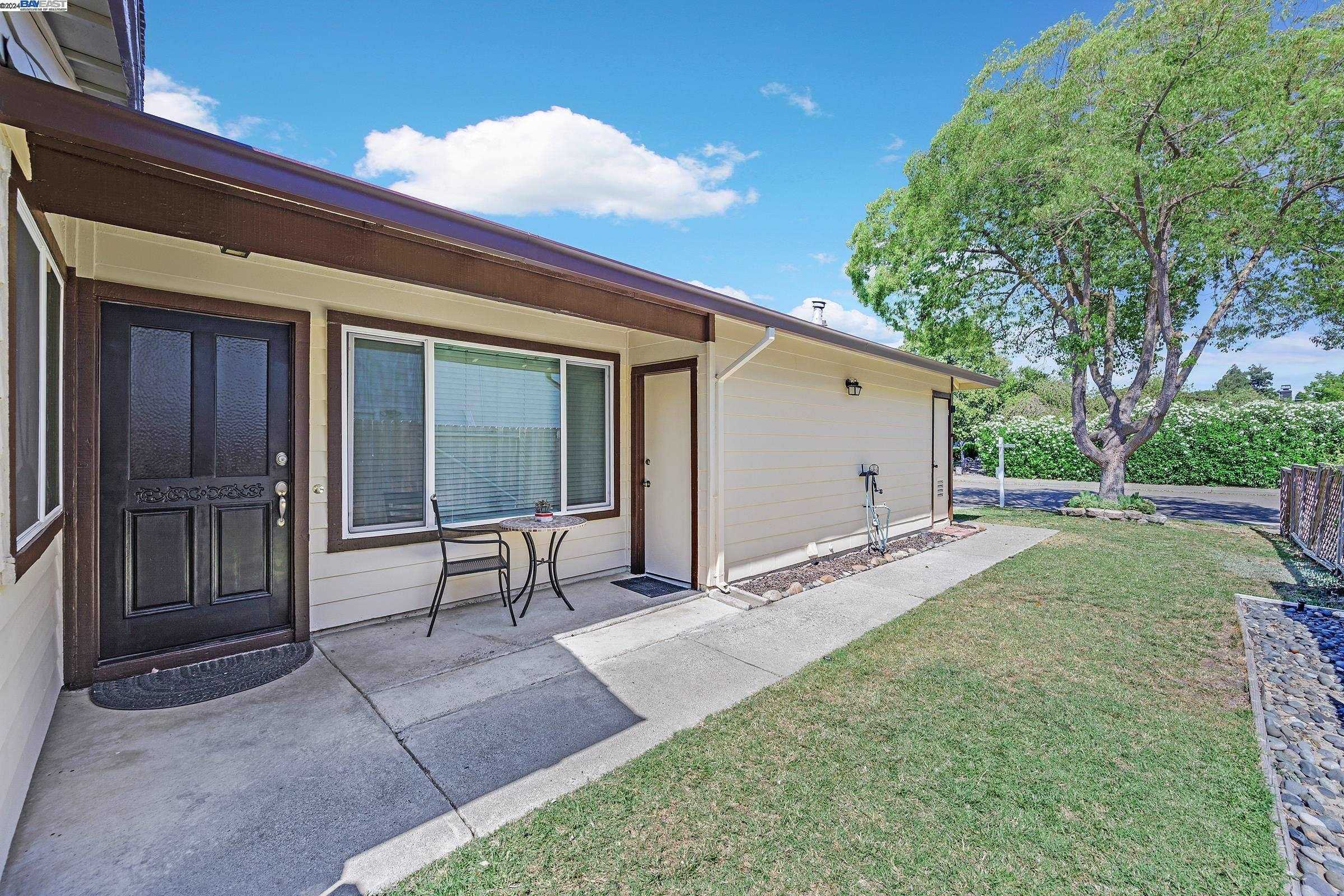 Neighborhood Neighborhood-12