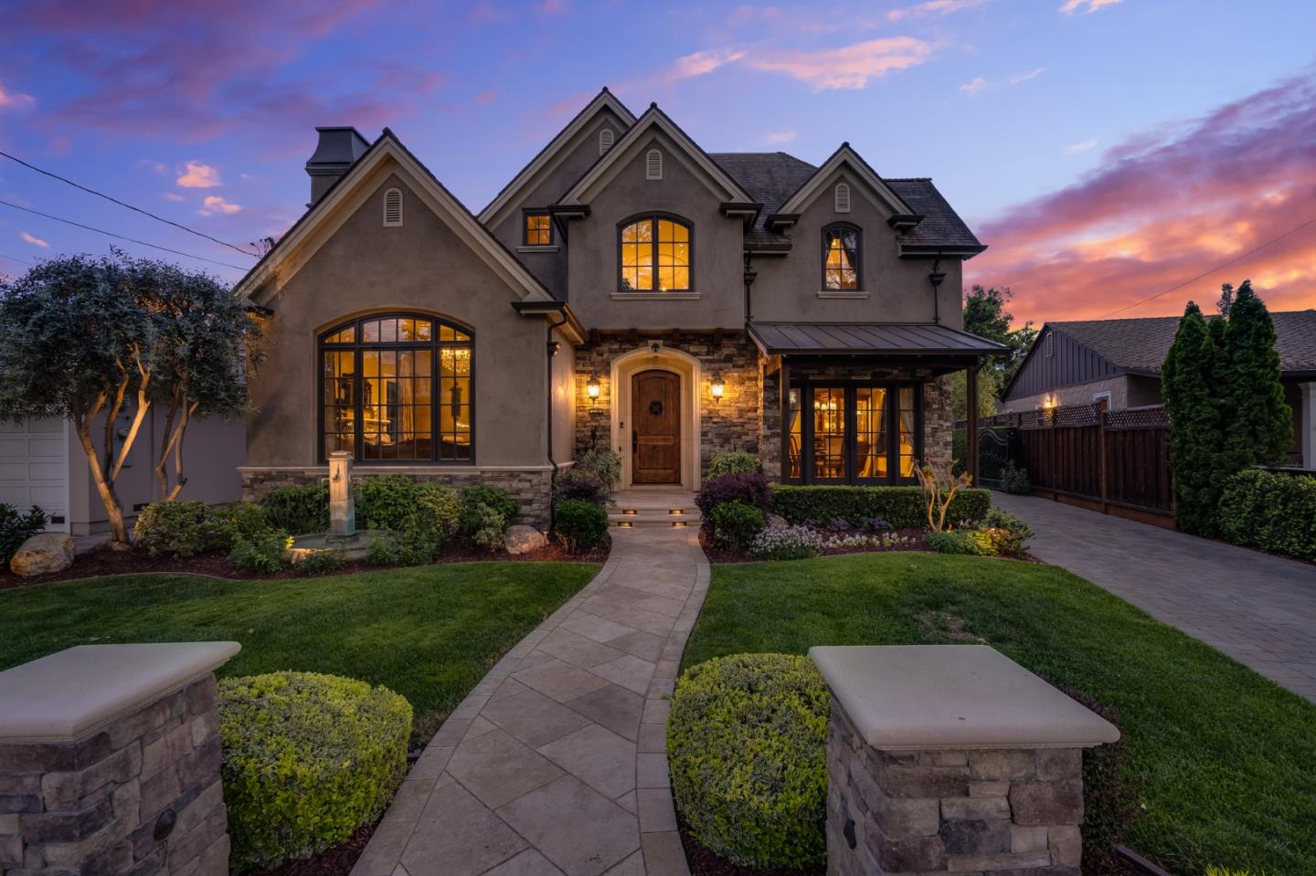 Neighborhood Neighborhood-74