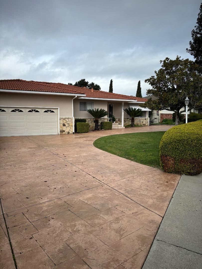 Neighborhood Neighborhood-38