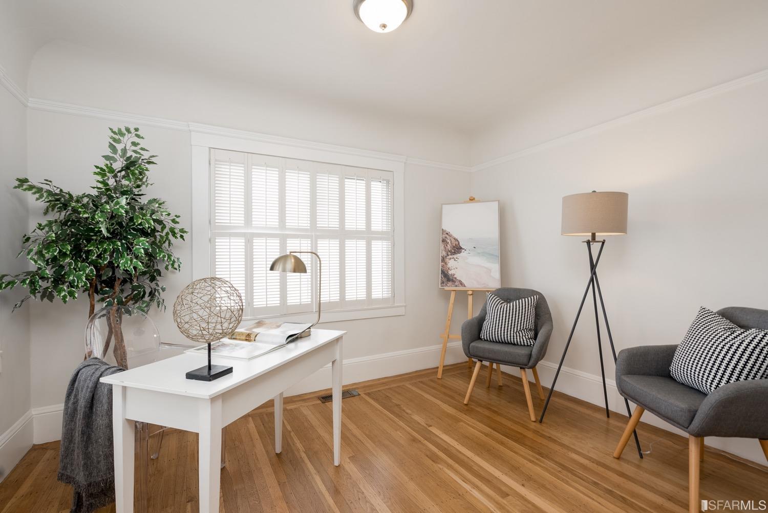 Neighborhood Neighborhood-376