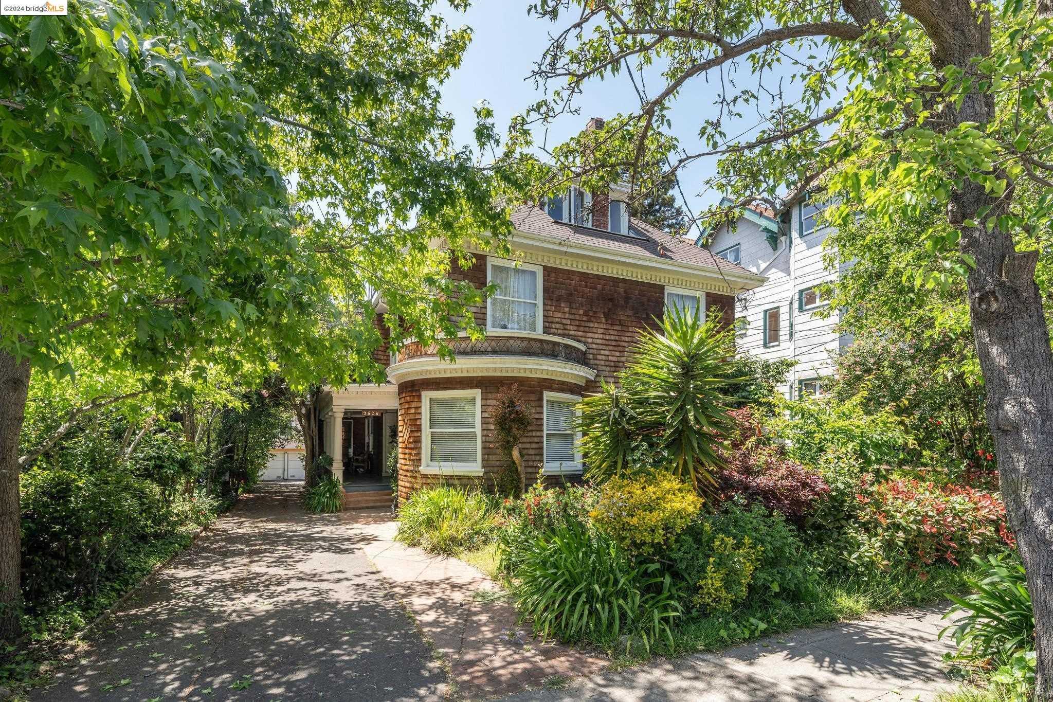 Neighborhood Neighborhood-11