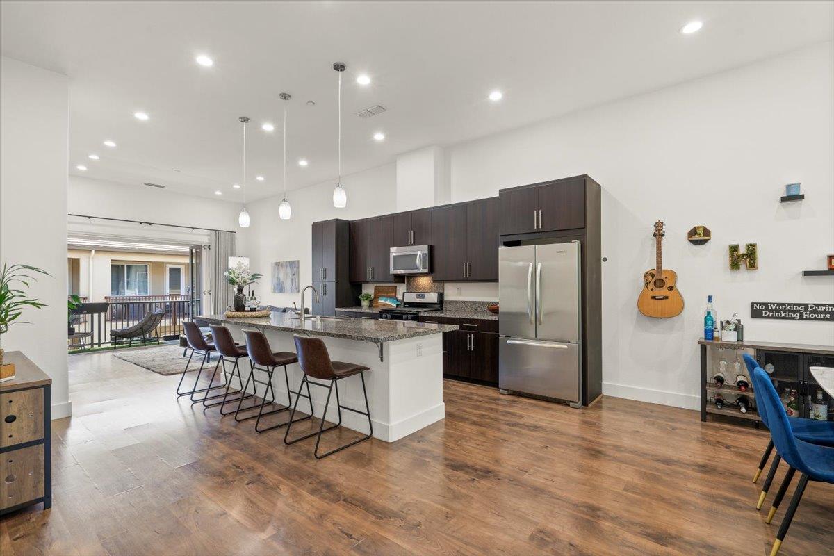 Neighborhood Neighborhood-3