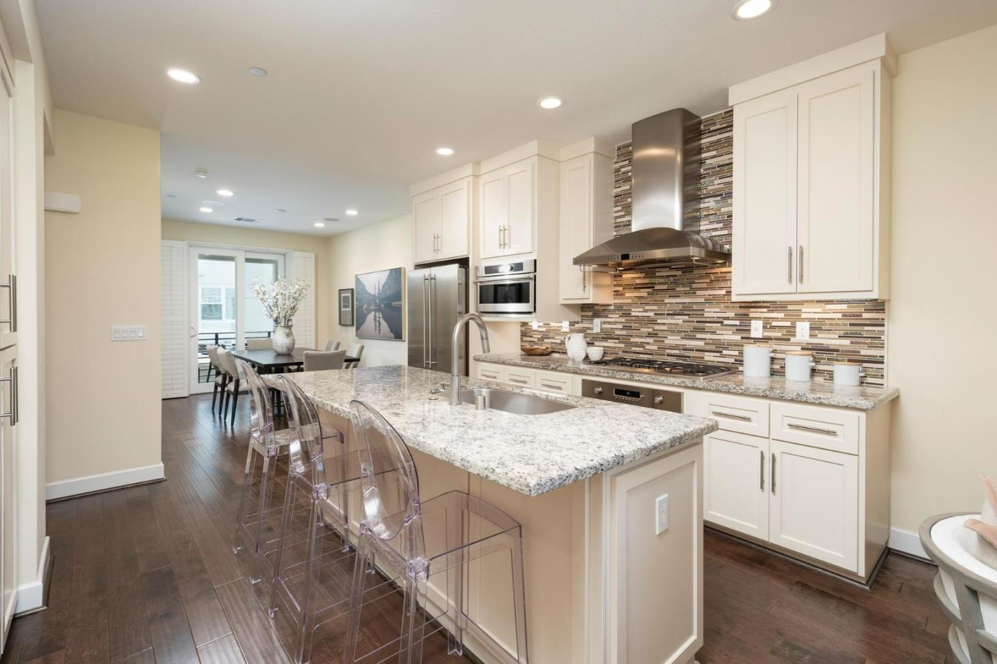 Neighborhood Neighborhood-60