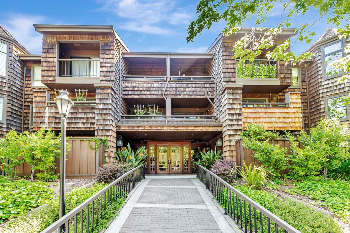 Neighborhood Neighborhood-10