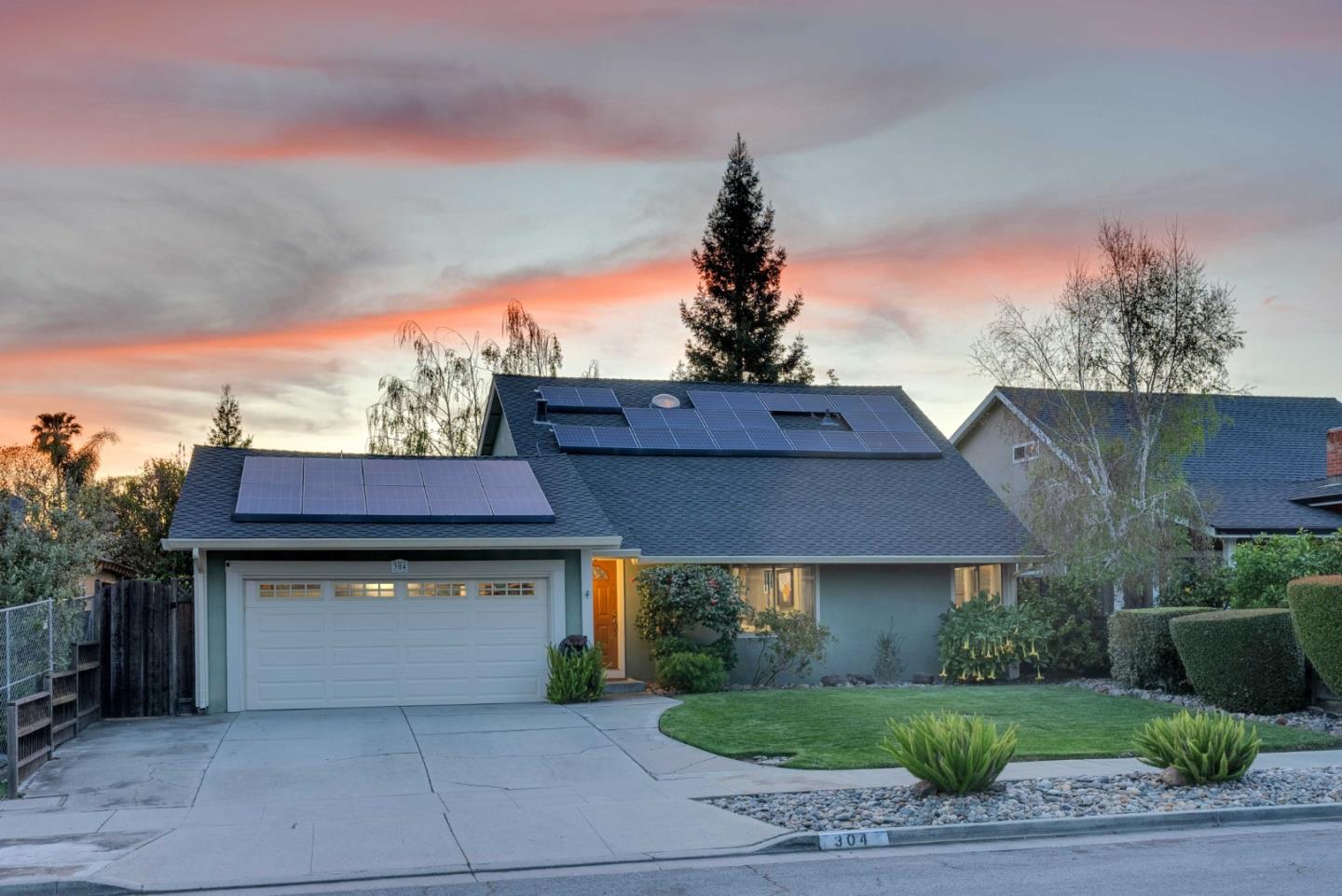 Neighborhood Neighborhood-16