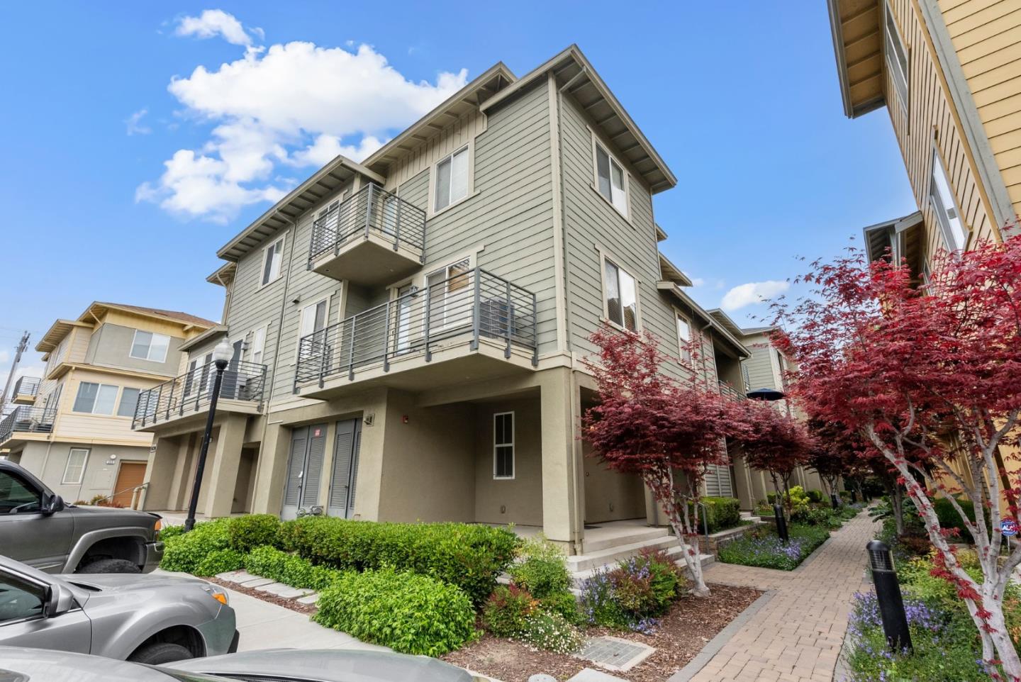 Neighborhood Neighborhood-24