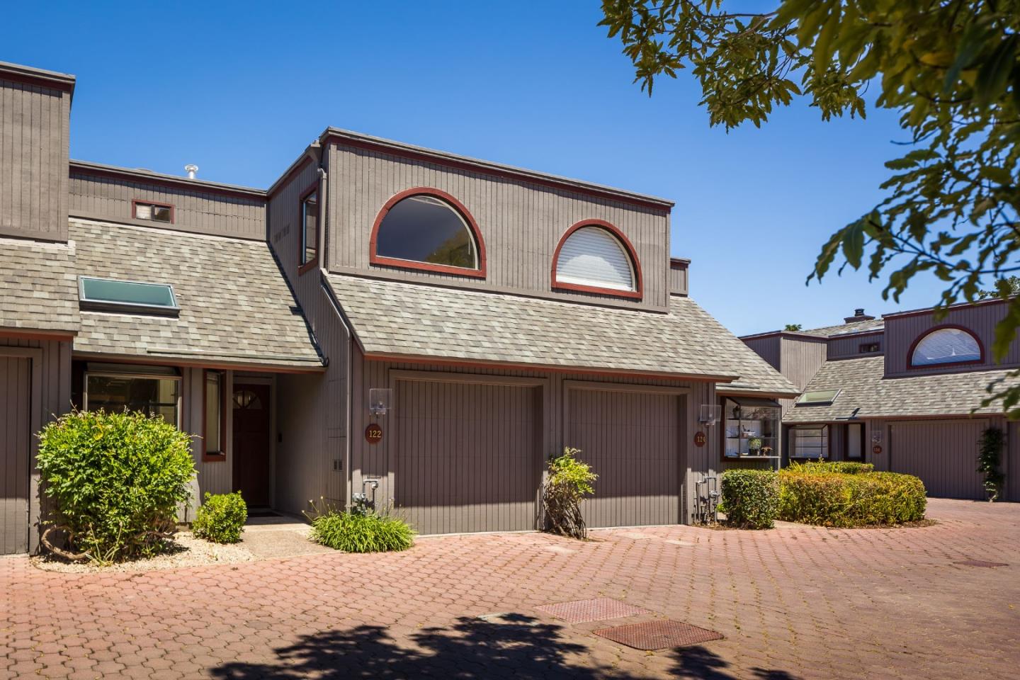 Neighborhood Neighborhood-7