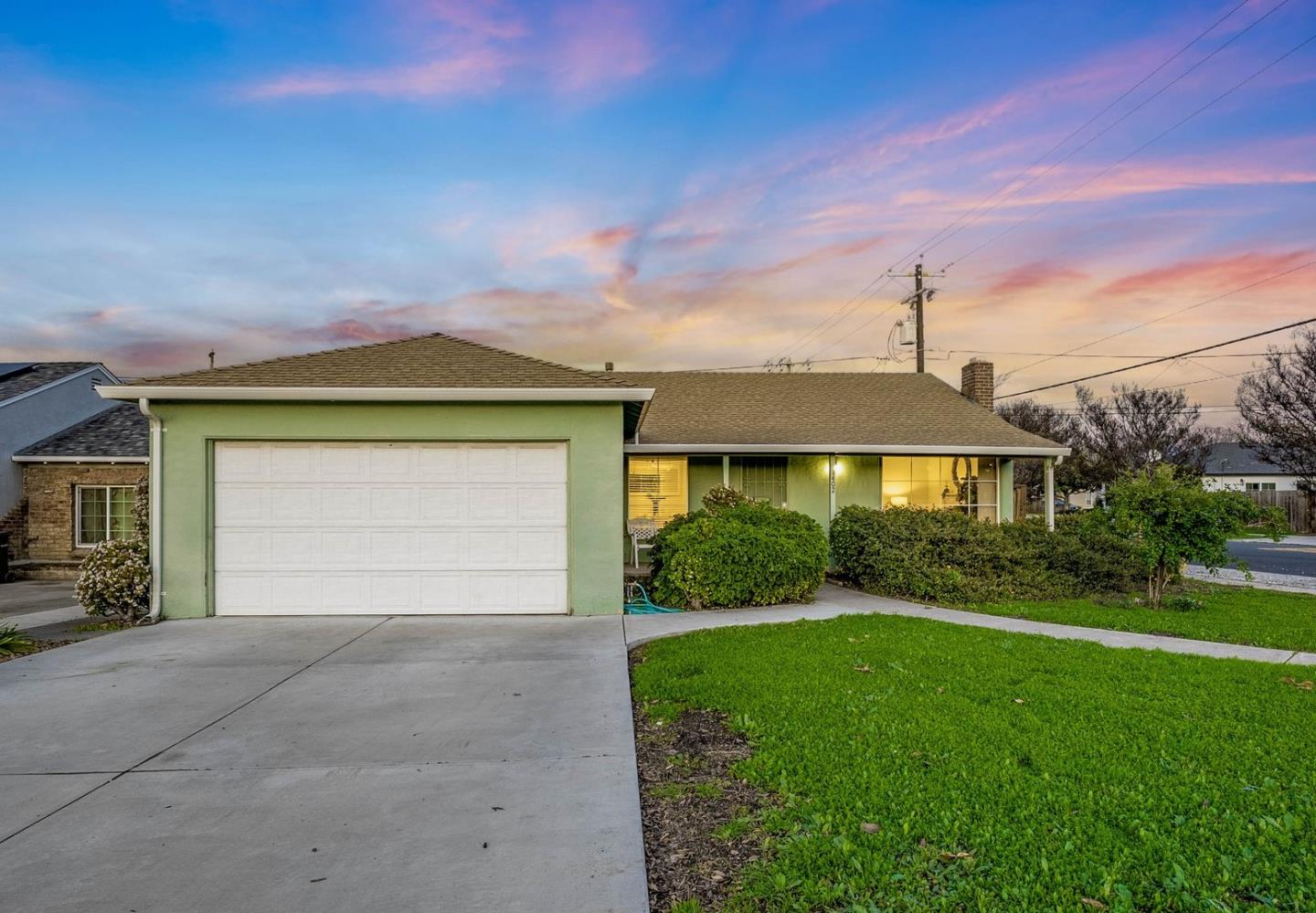 Neighborhood Neighborhood-13