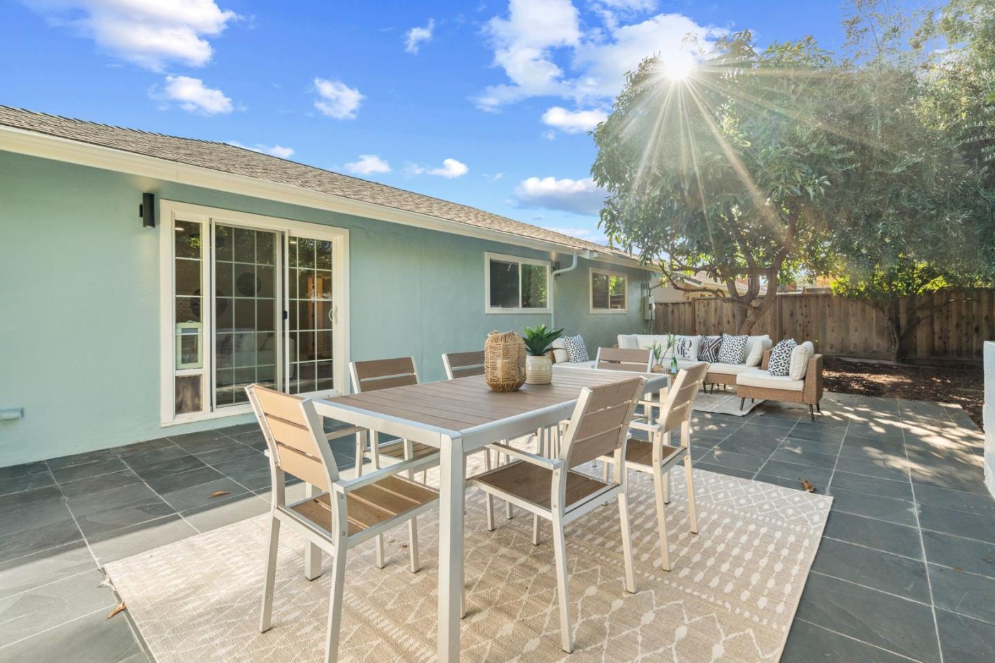 Neighborhood Neighborhood-15