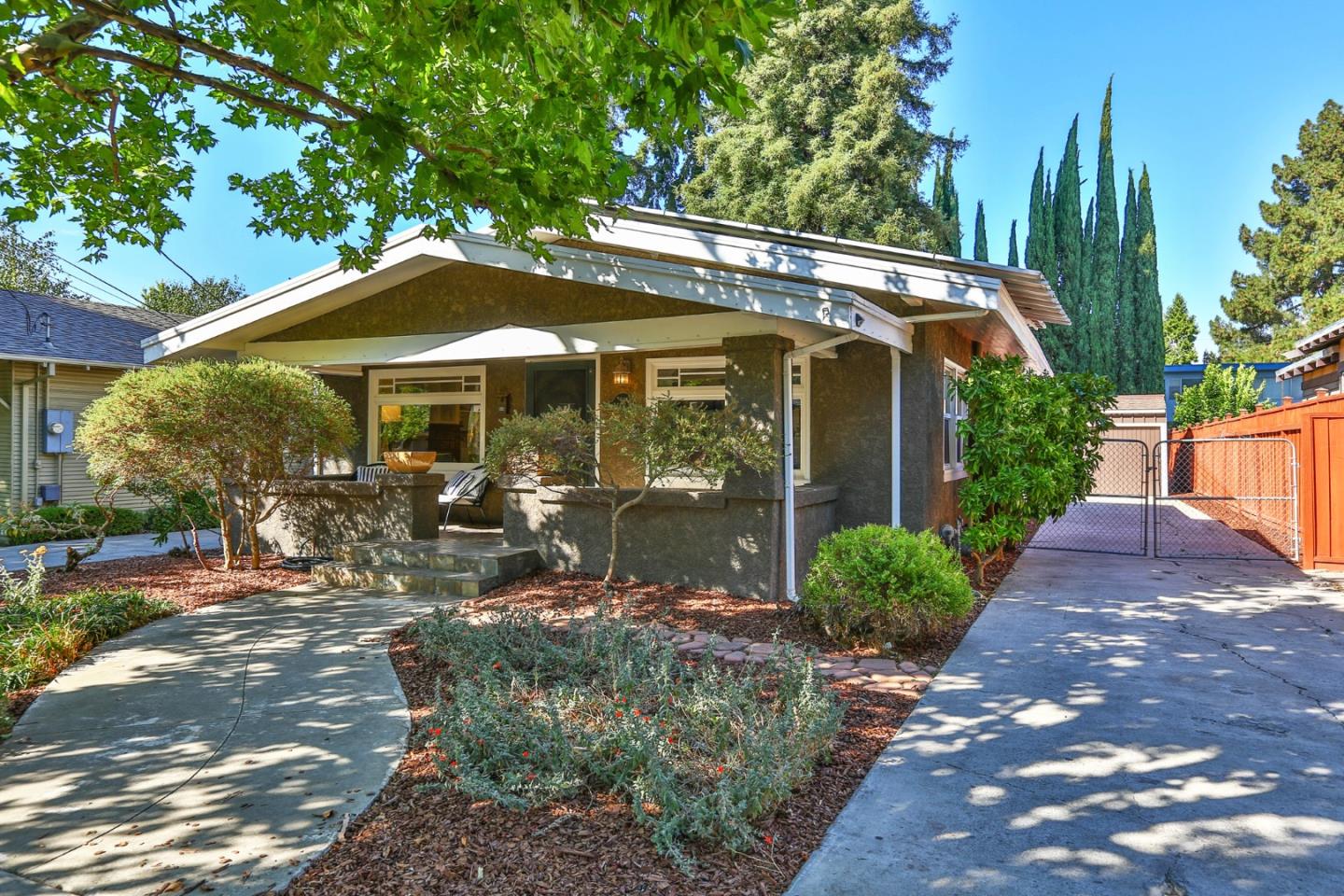 Neighborhood Neighborhood-41