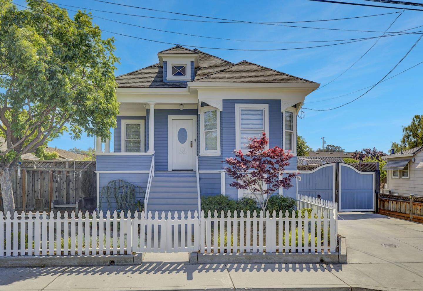 Neighborhood Neighborhood-34