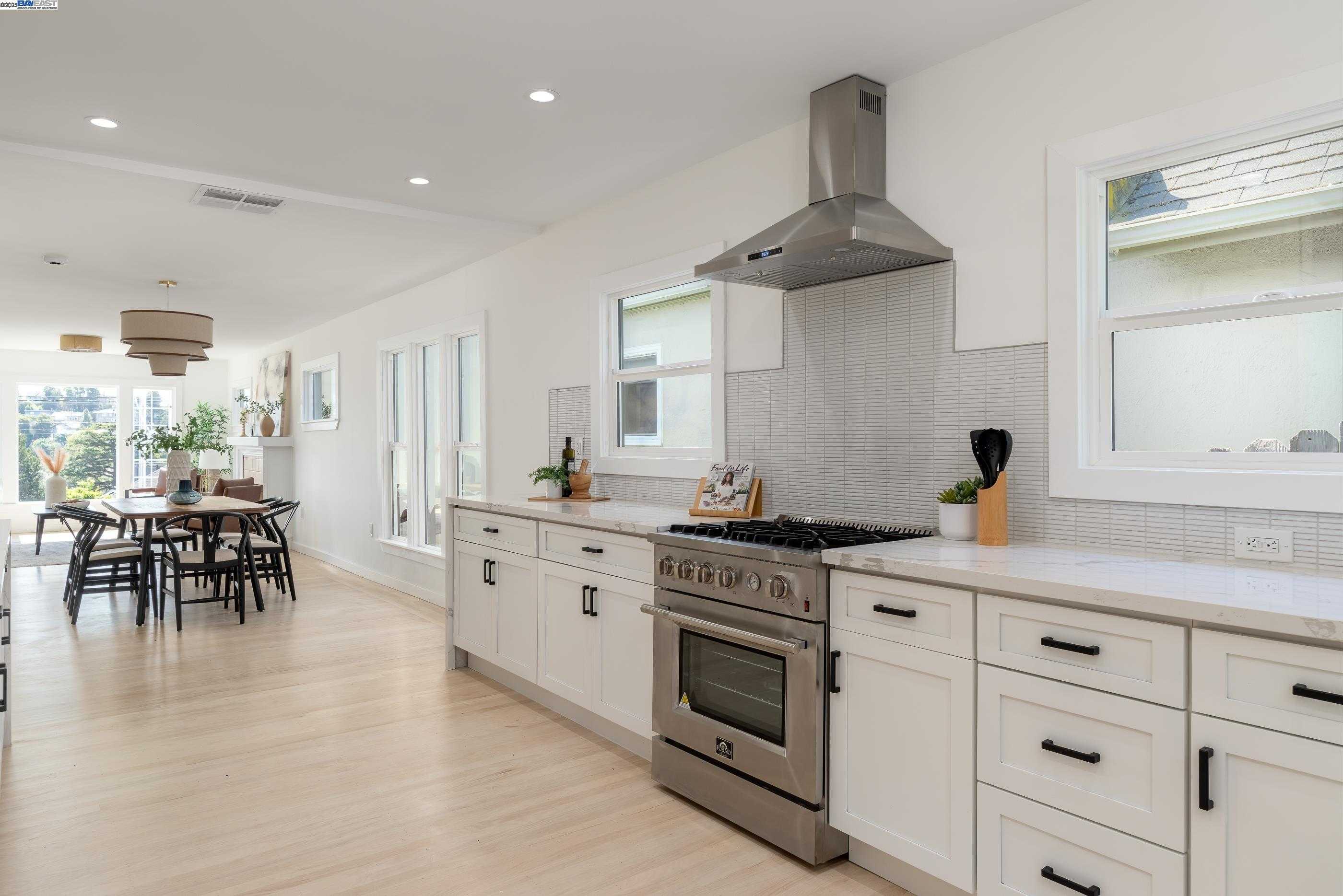 Neighborhood Neighborhood-25