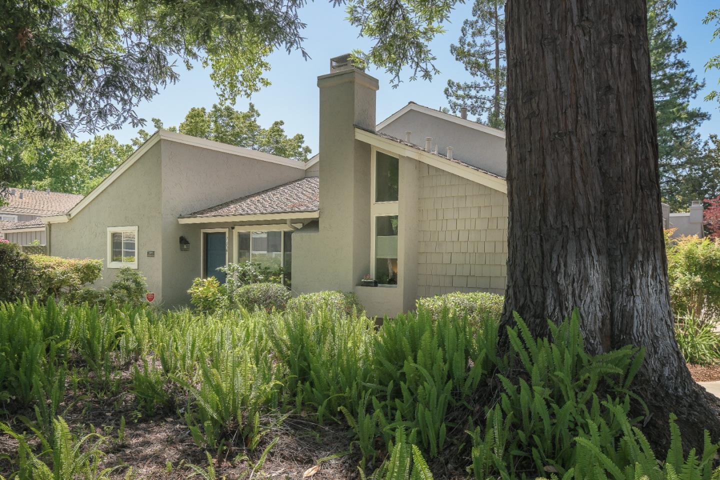 Neighborhood Neighborhood-90