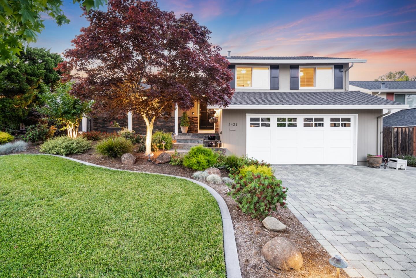 Neighborhood Neighborhood-16