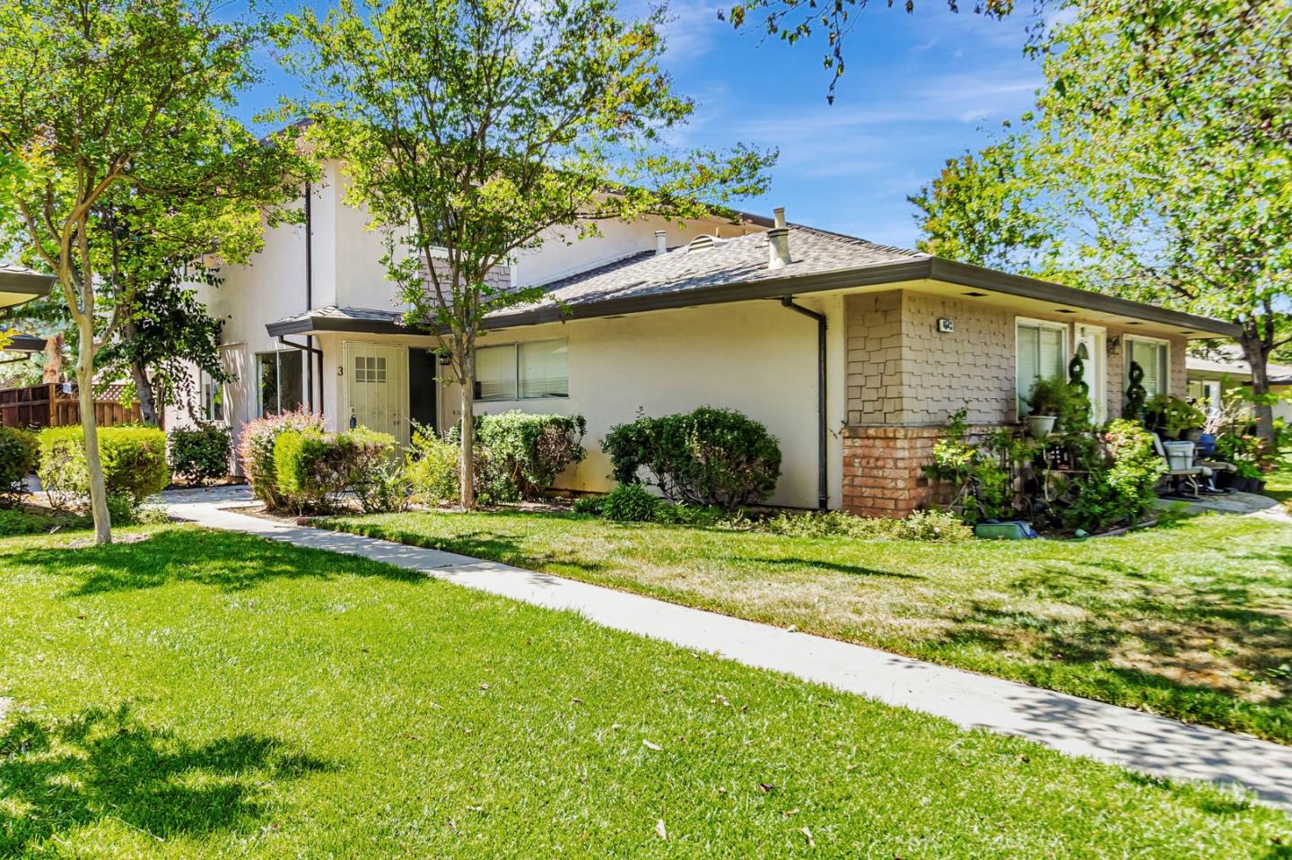 Neighborhood Neighborhood-9