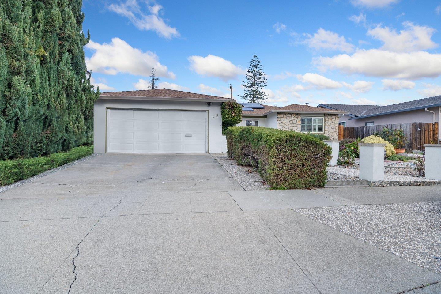 Neighborhood Neighborhood-8