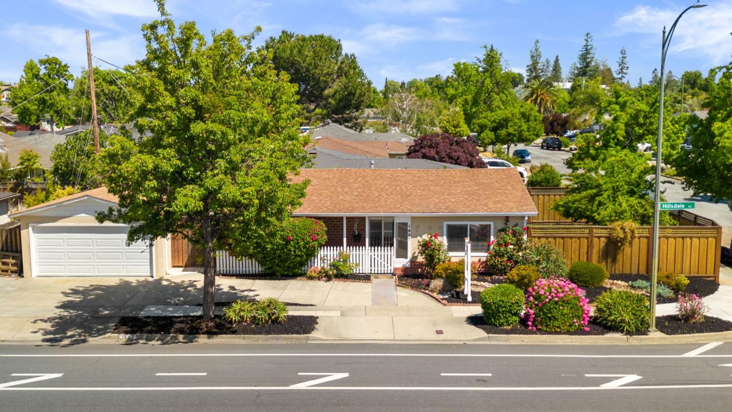 Neighborhood Neighborhood-55