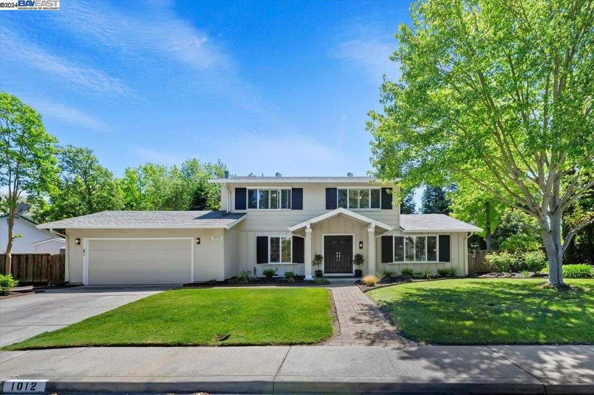 Neighborhood Neighborhood-24