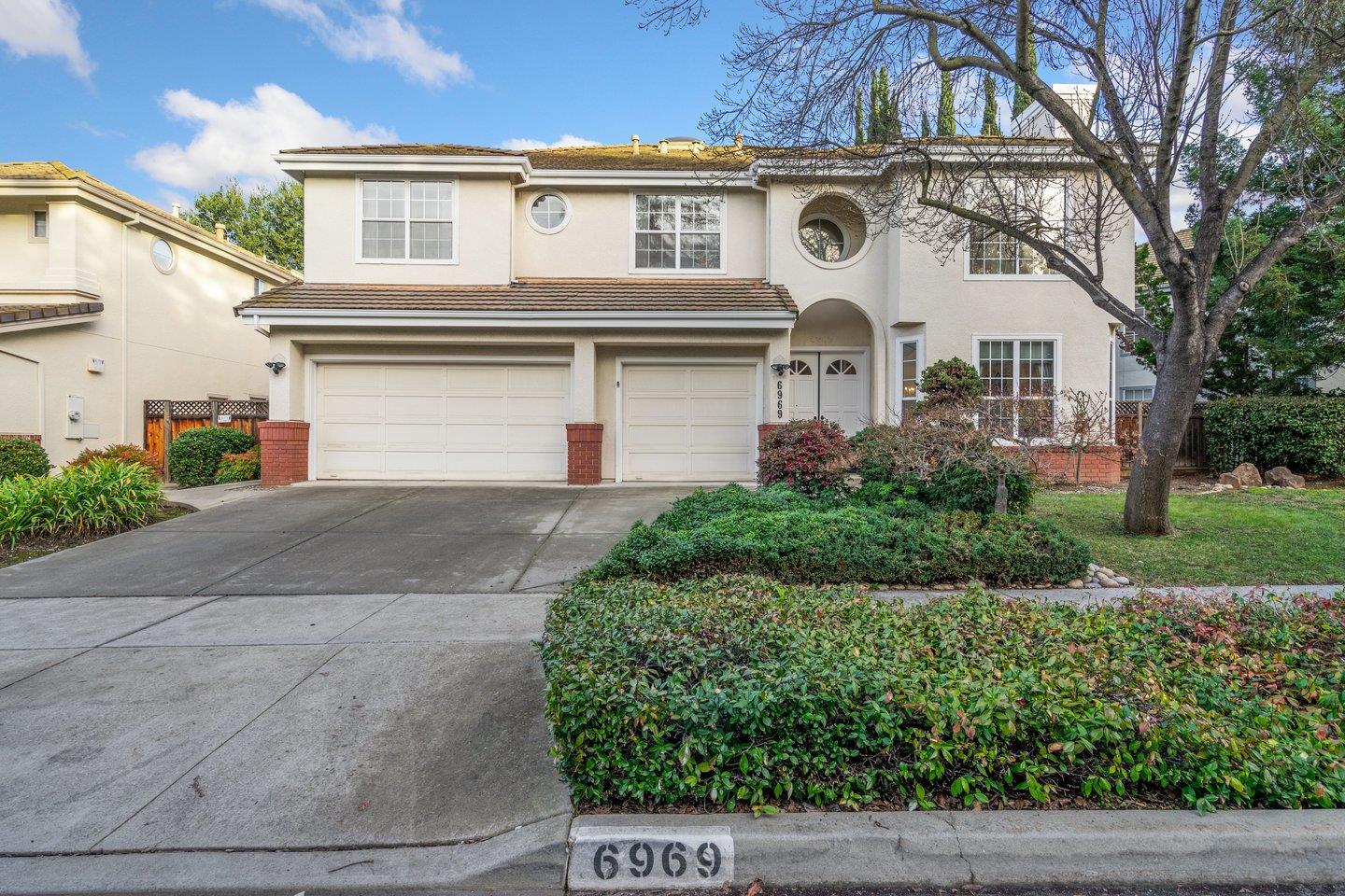 Neighborhood Neighborhood-2