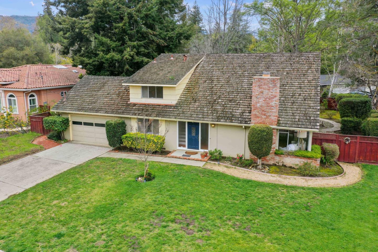 Neighborhood Neighborhood-18