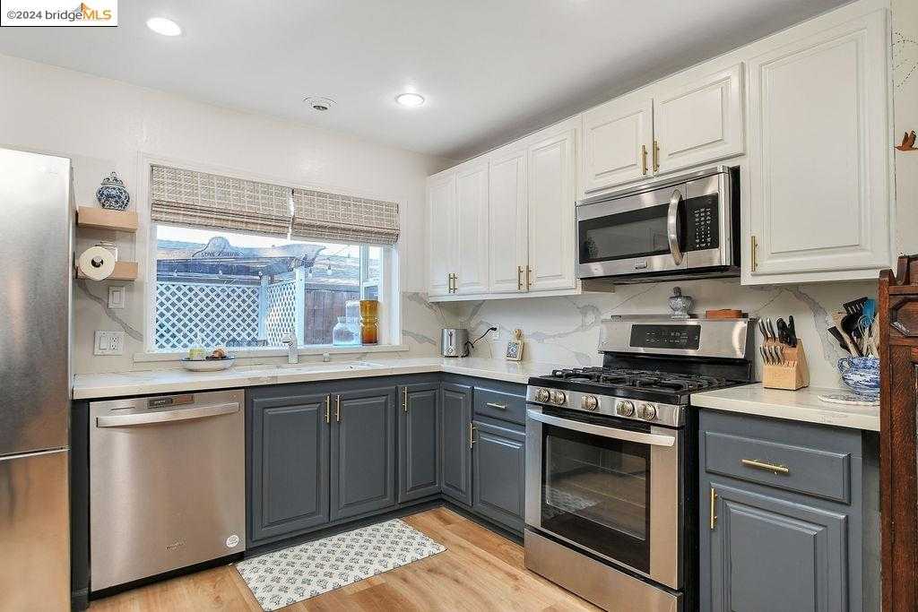 Neighborhood Neighborhood-24