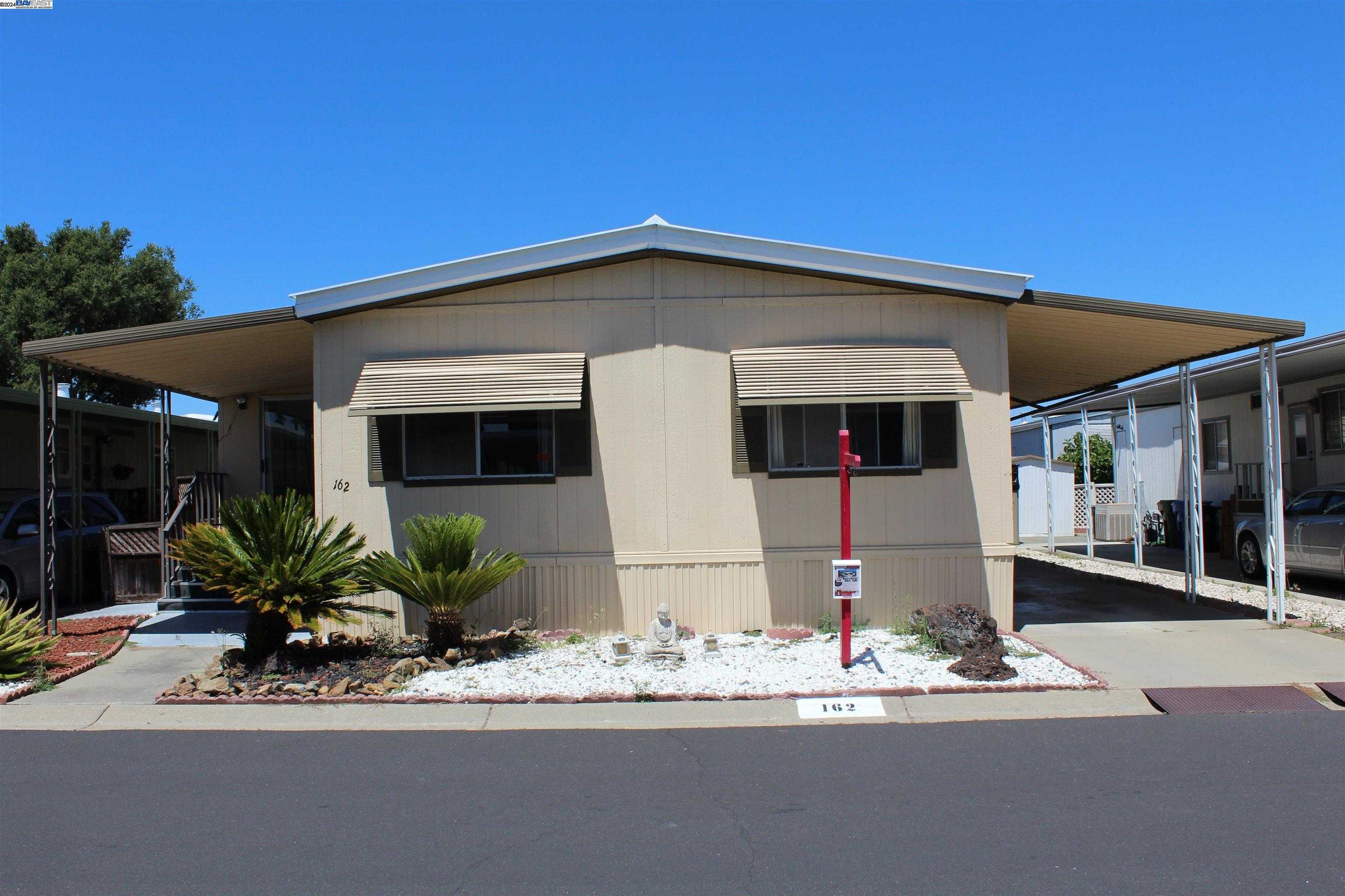 Neighborhood Neighborhood-27