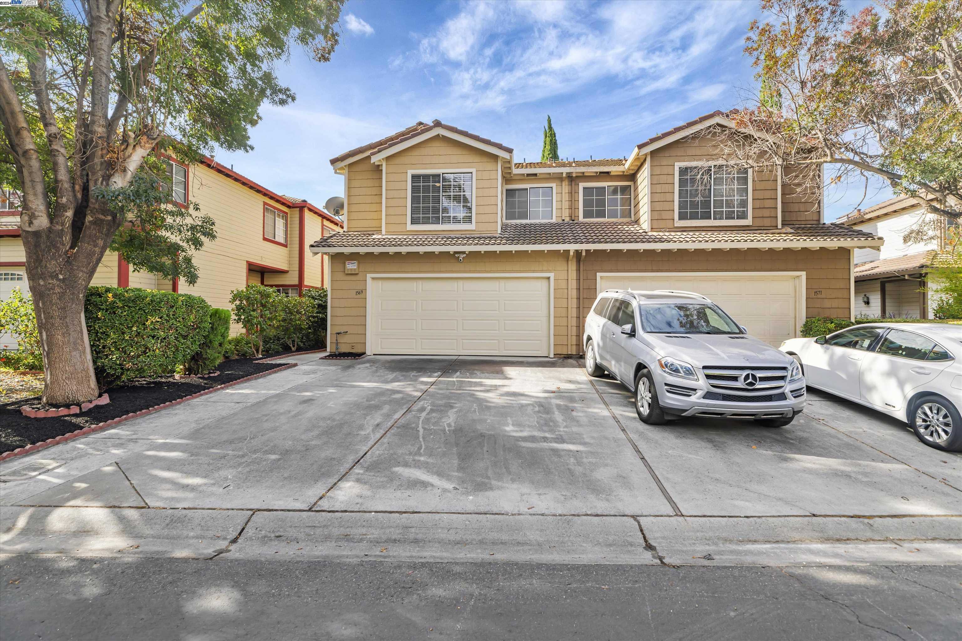 Neighborhood Neighborhood-26