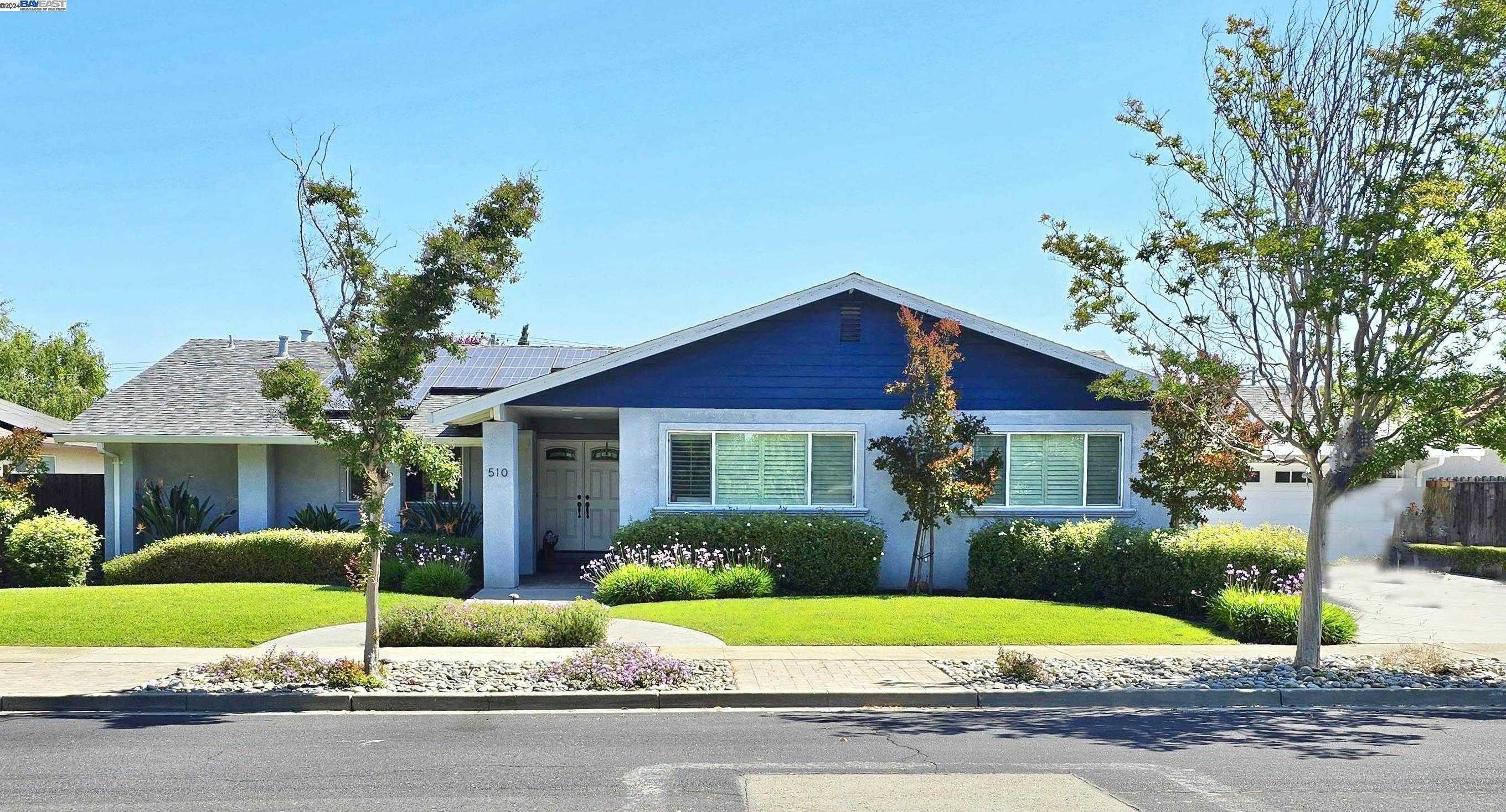 Neighborhood Neighborhood-10