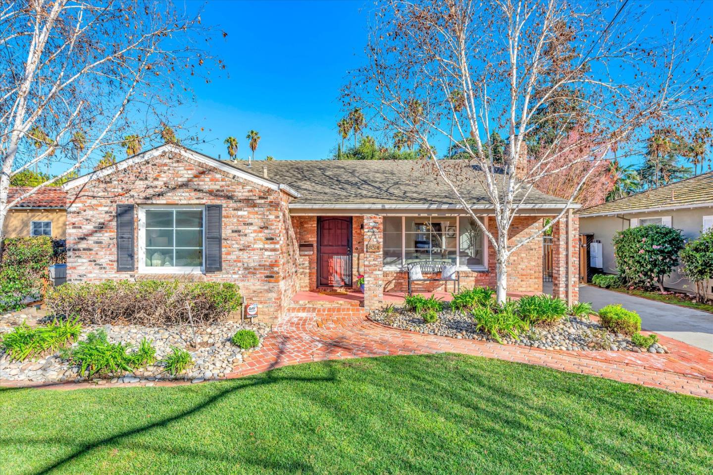 Neighborhood Neighborhood-51