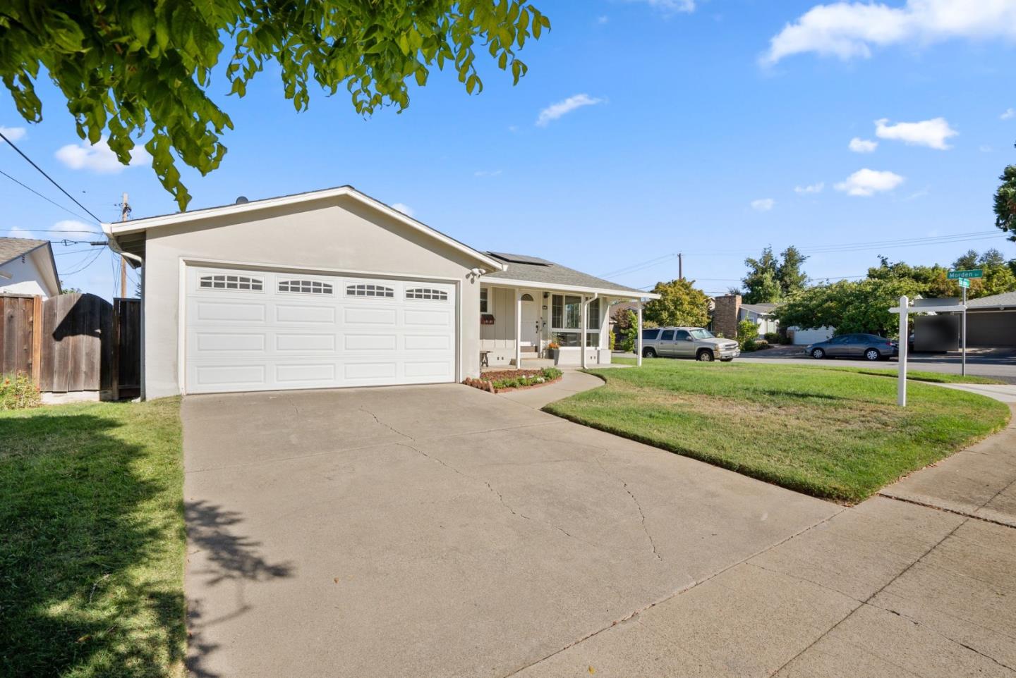 Neighborhood Neighborhood-10