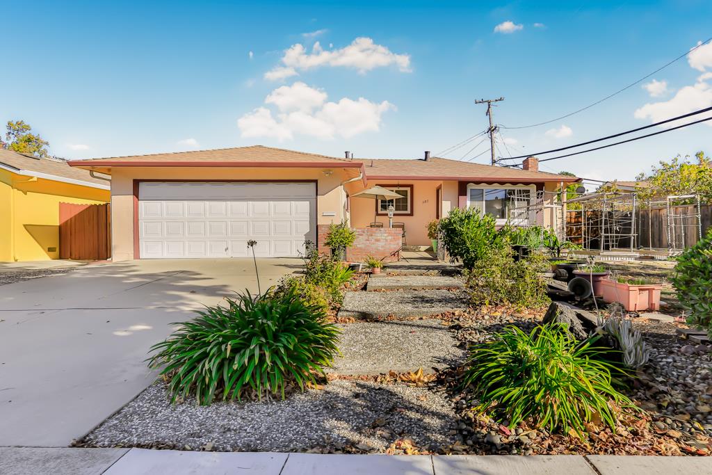 Neighborhood Neighborhood-39