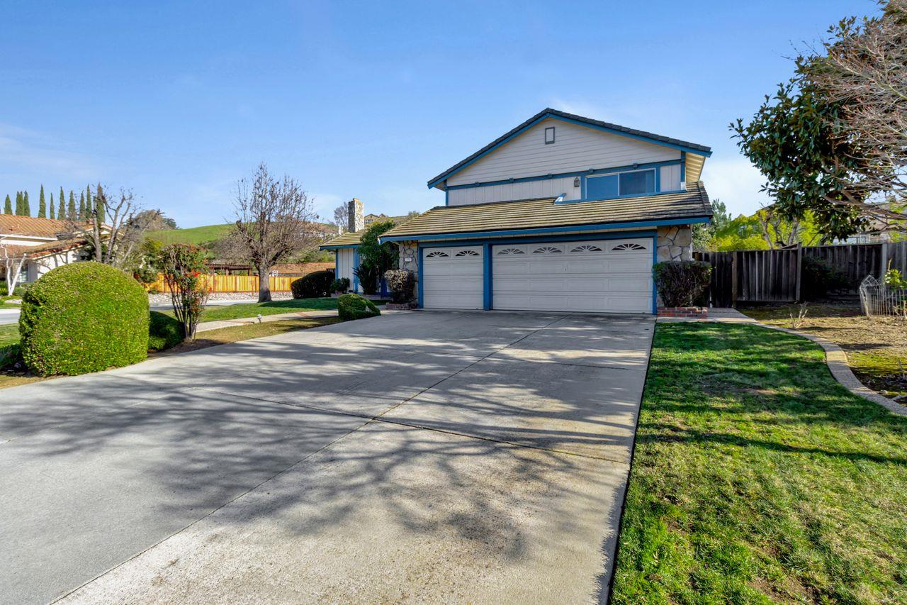 Neighborhood Neighborhood-26