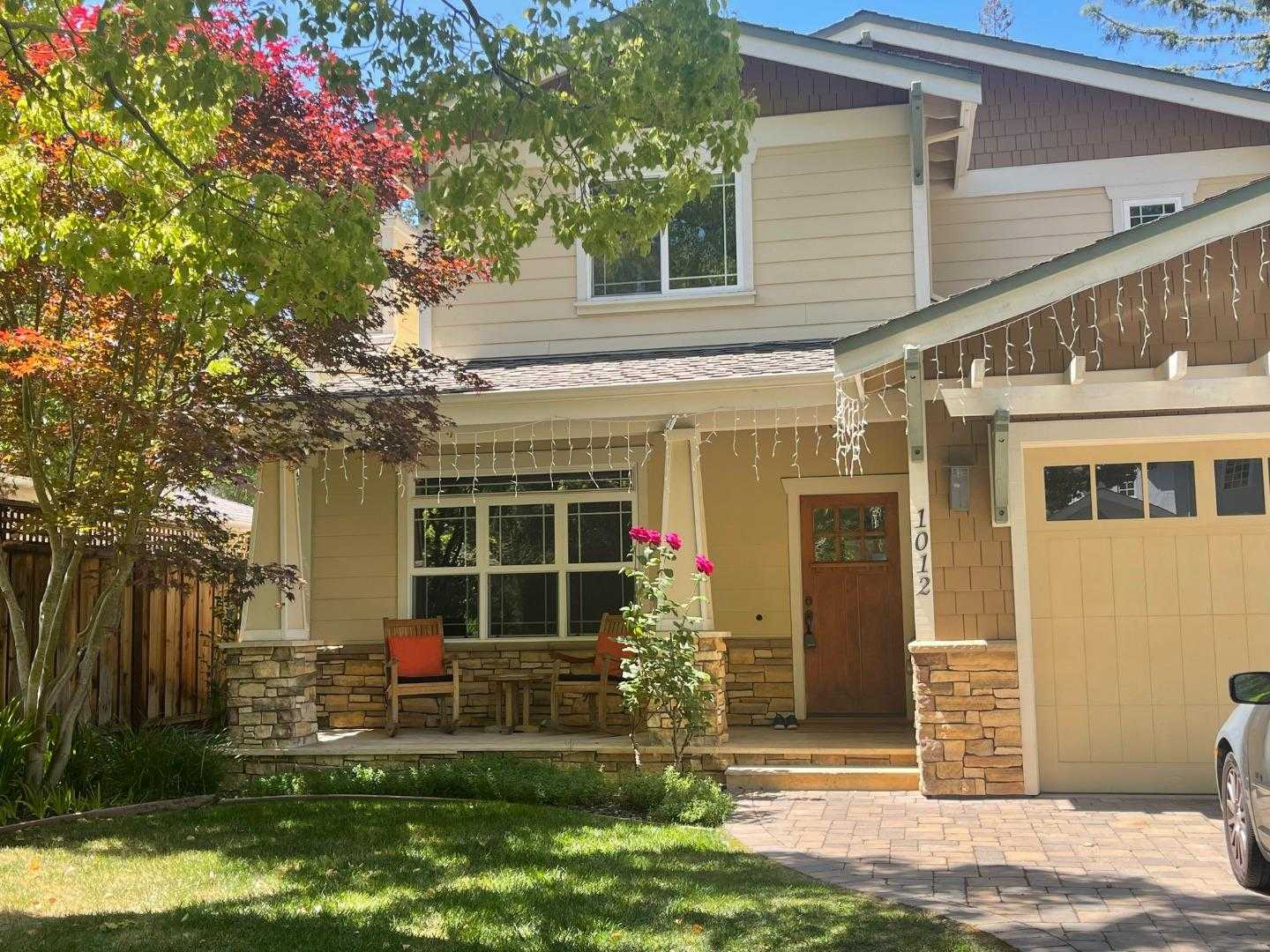 Neighborhood Neighborhood-34