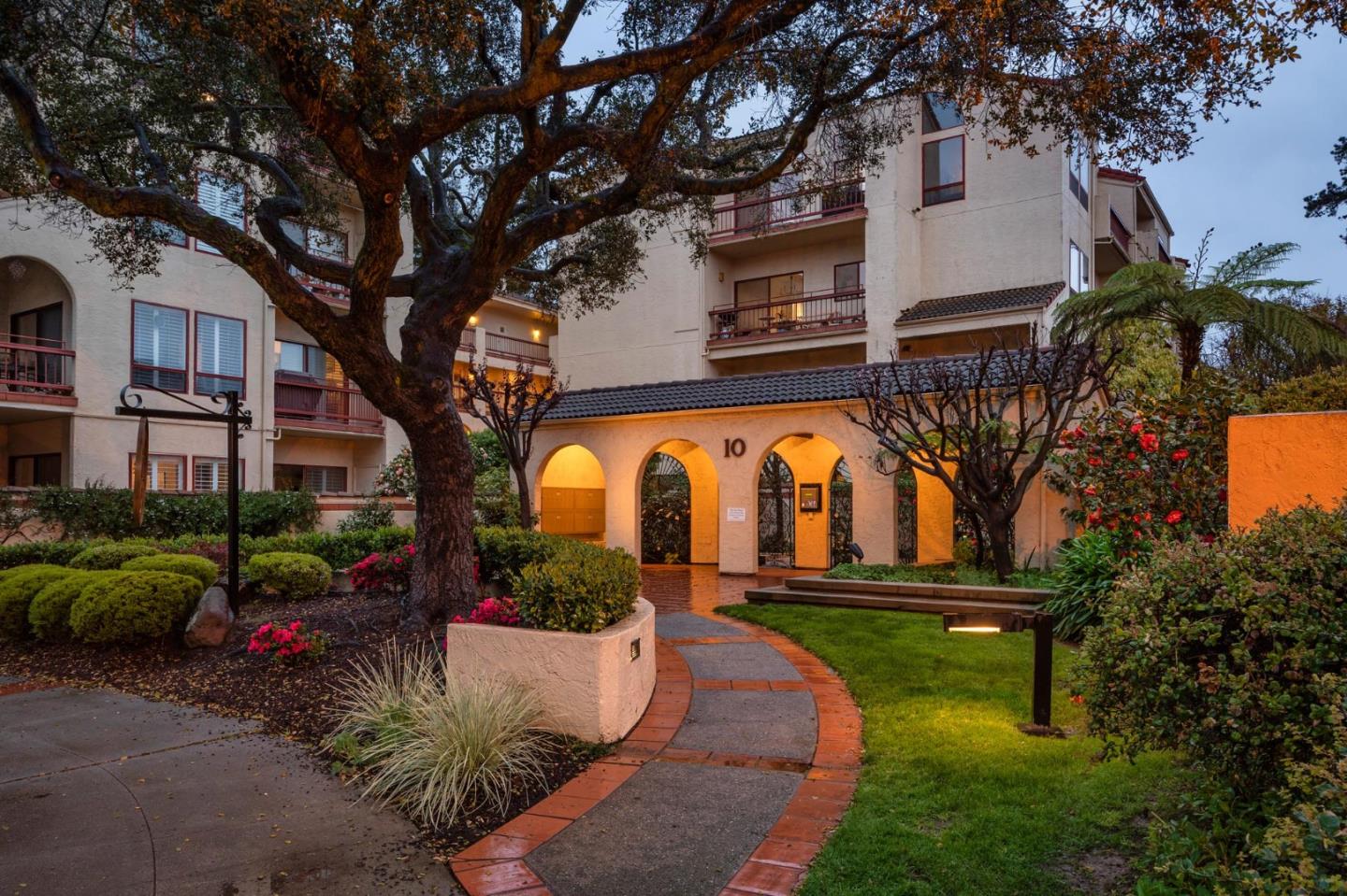 Neighborhood Neighborhood-51