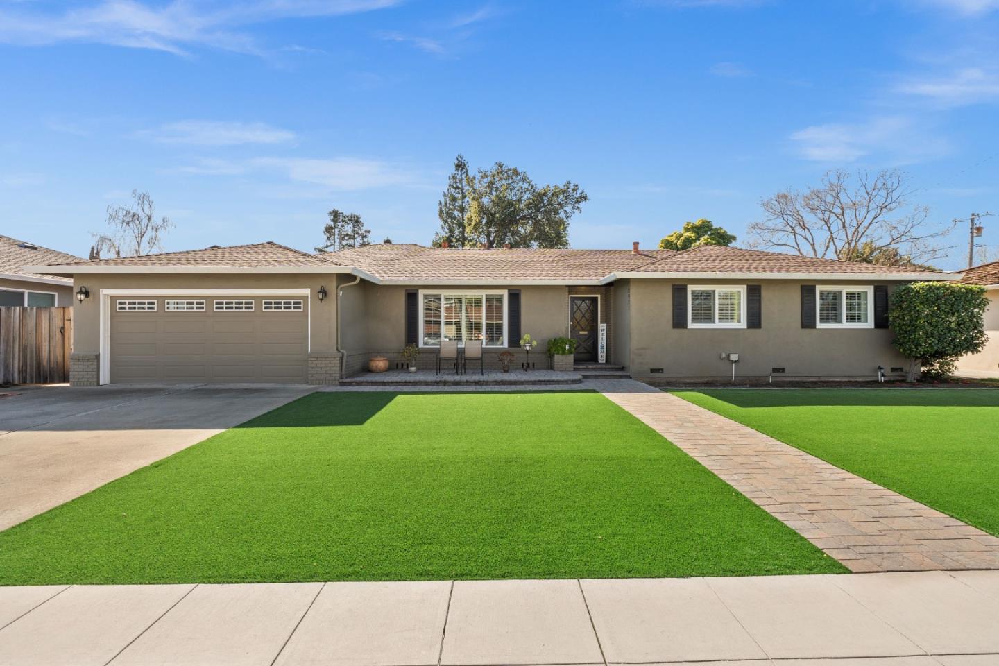 Neighborhood Neighborhood-13