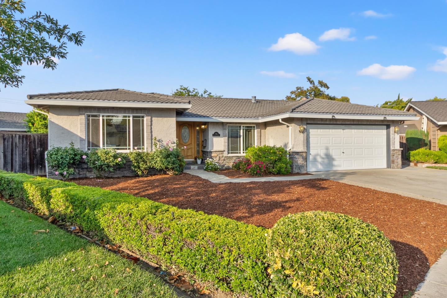 Neighborhood Neighborhood-76