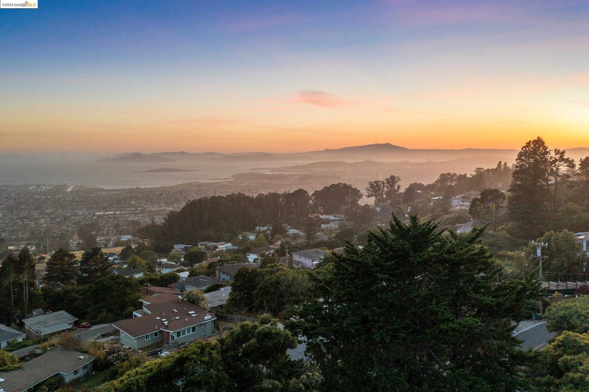 Neighborhood Neighborhood-16