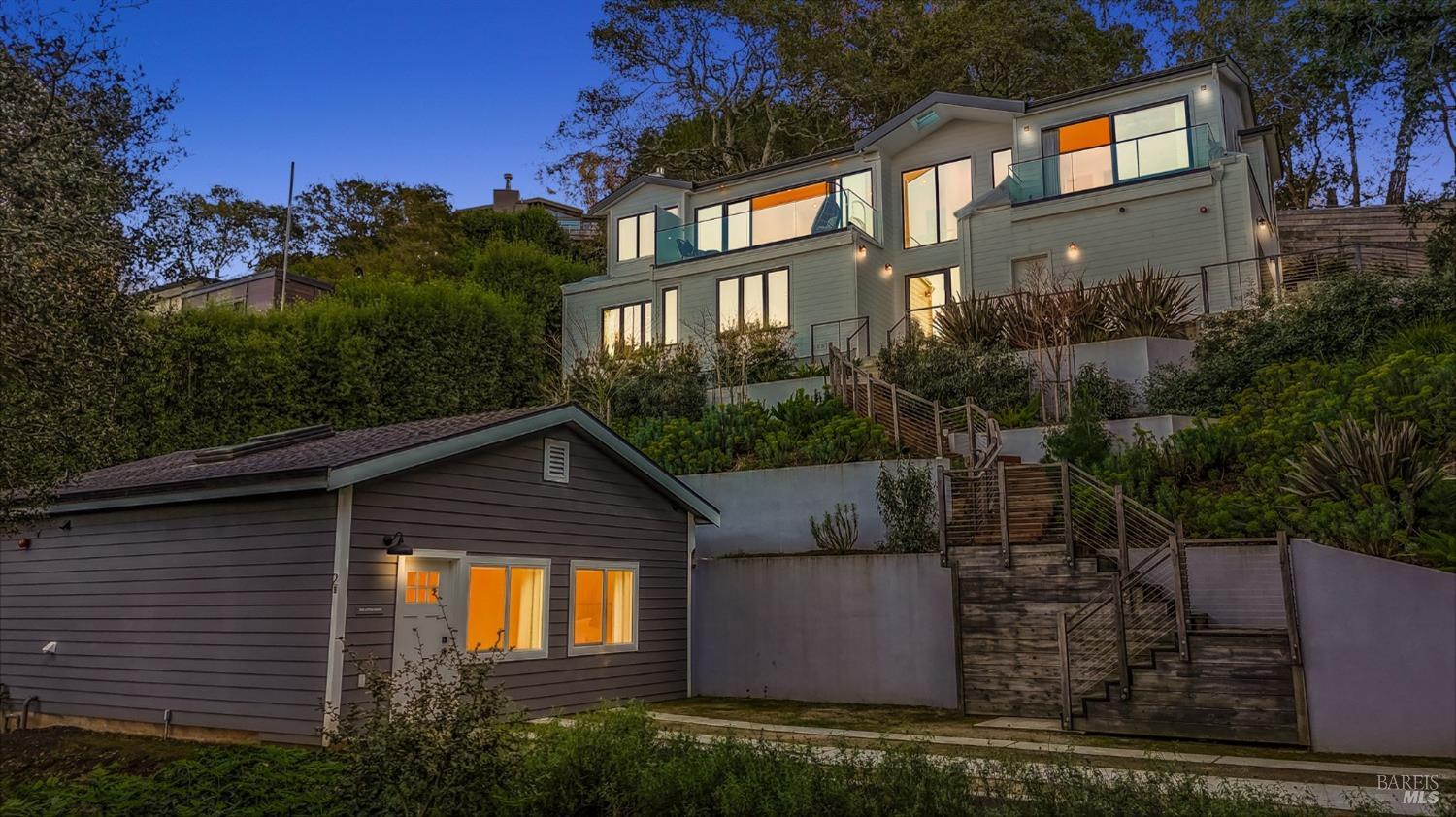 Neighborhood Neighborhood-1