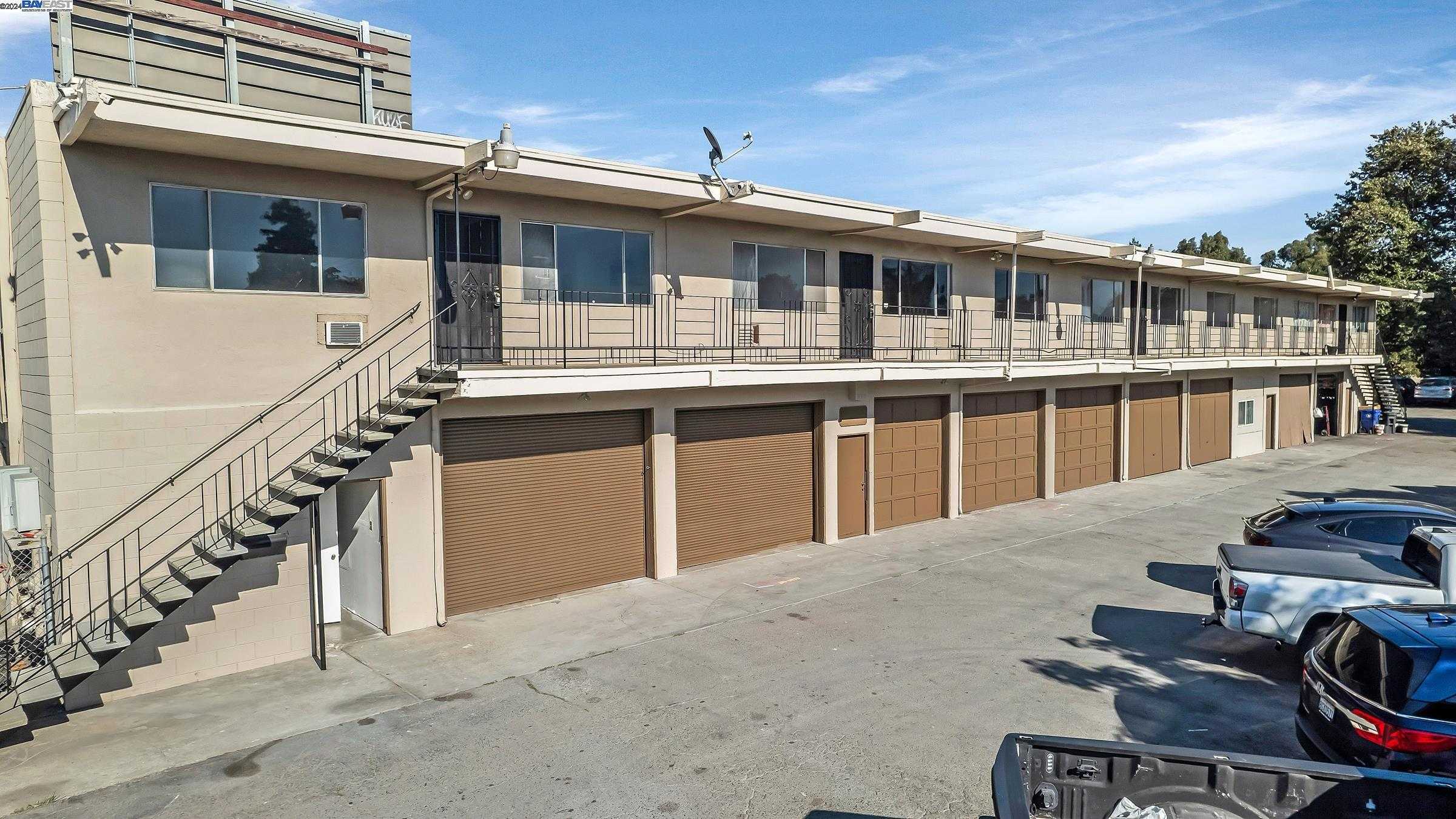 Neighborhood Neighborhood-24