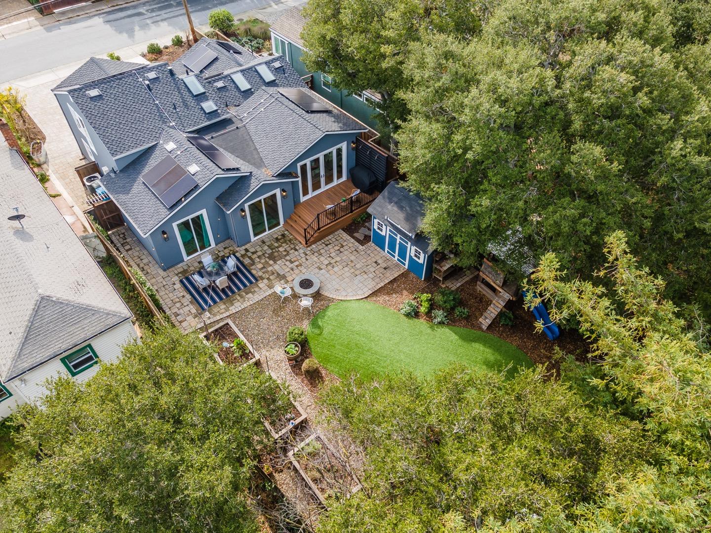 Neighborhood Neighborhood-23