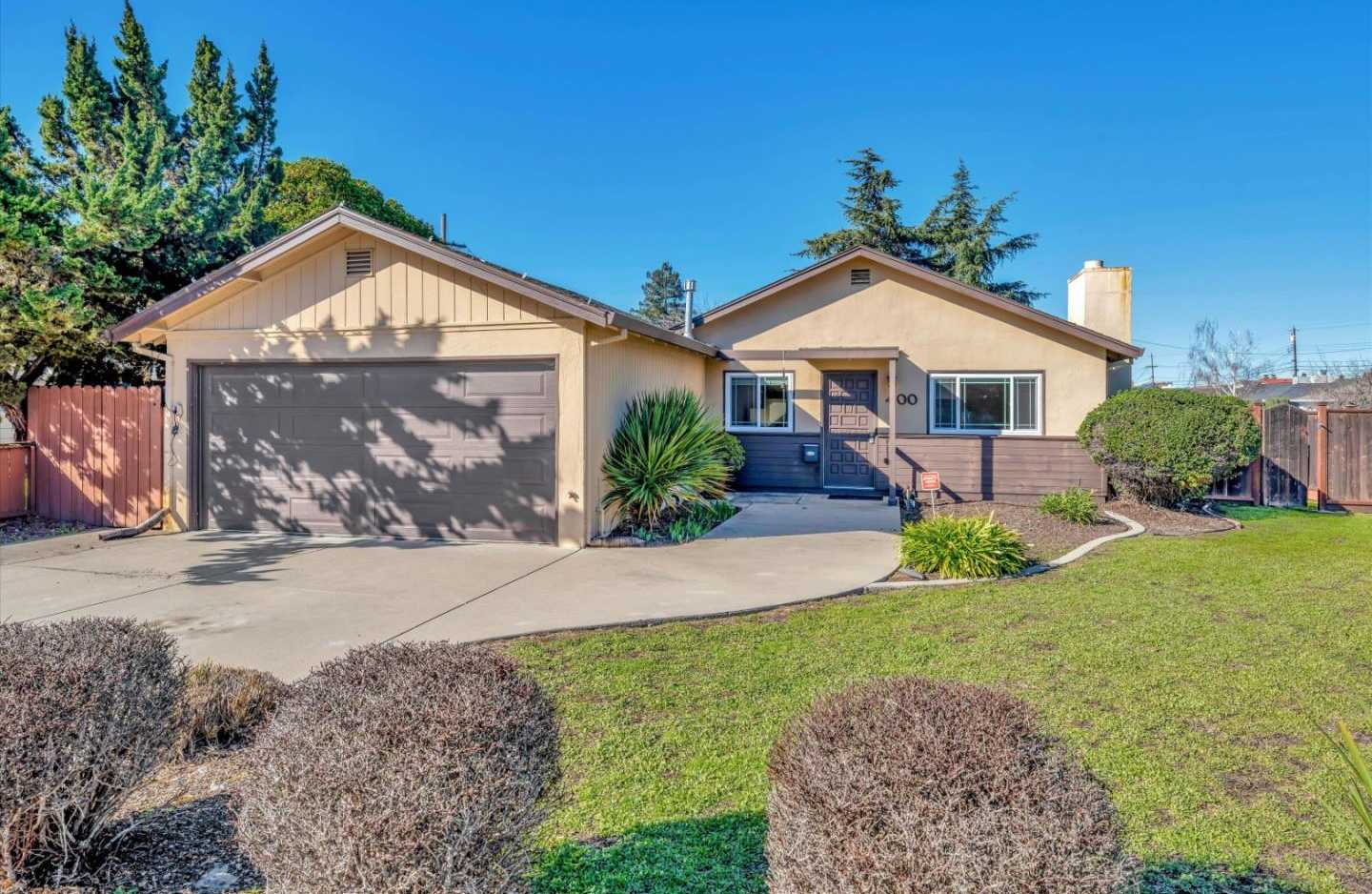 Neighborhood Neighborhood-28