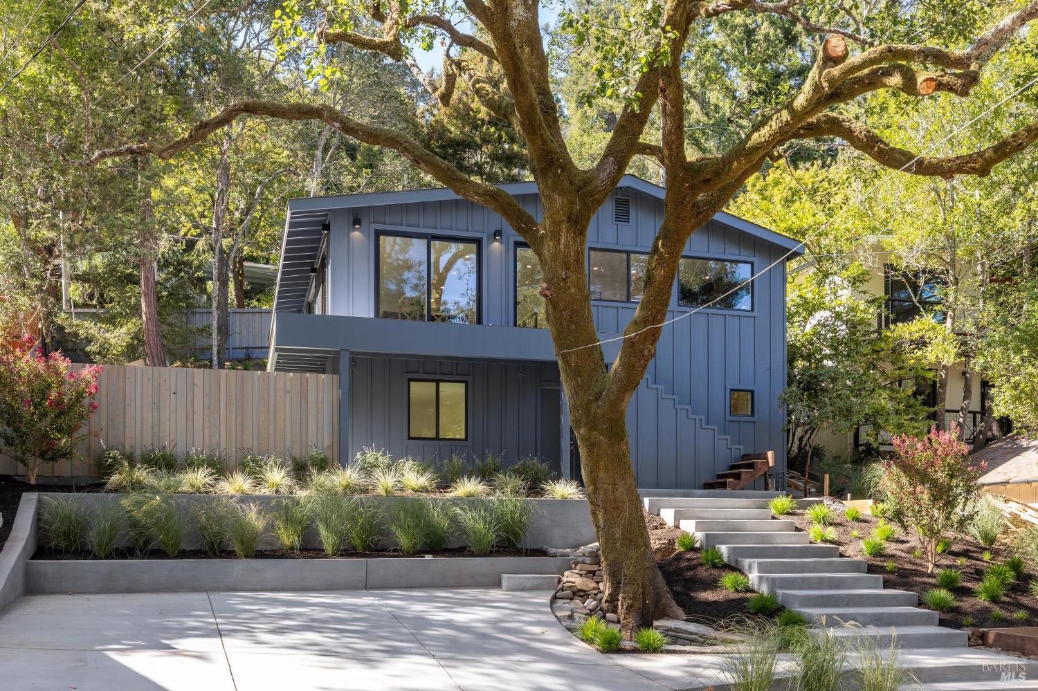 Neighborhood Neighborhood-1