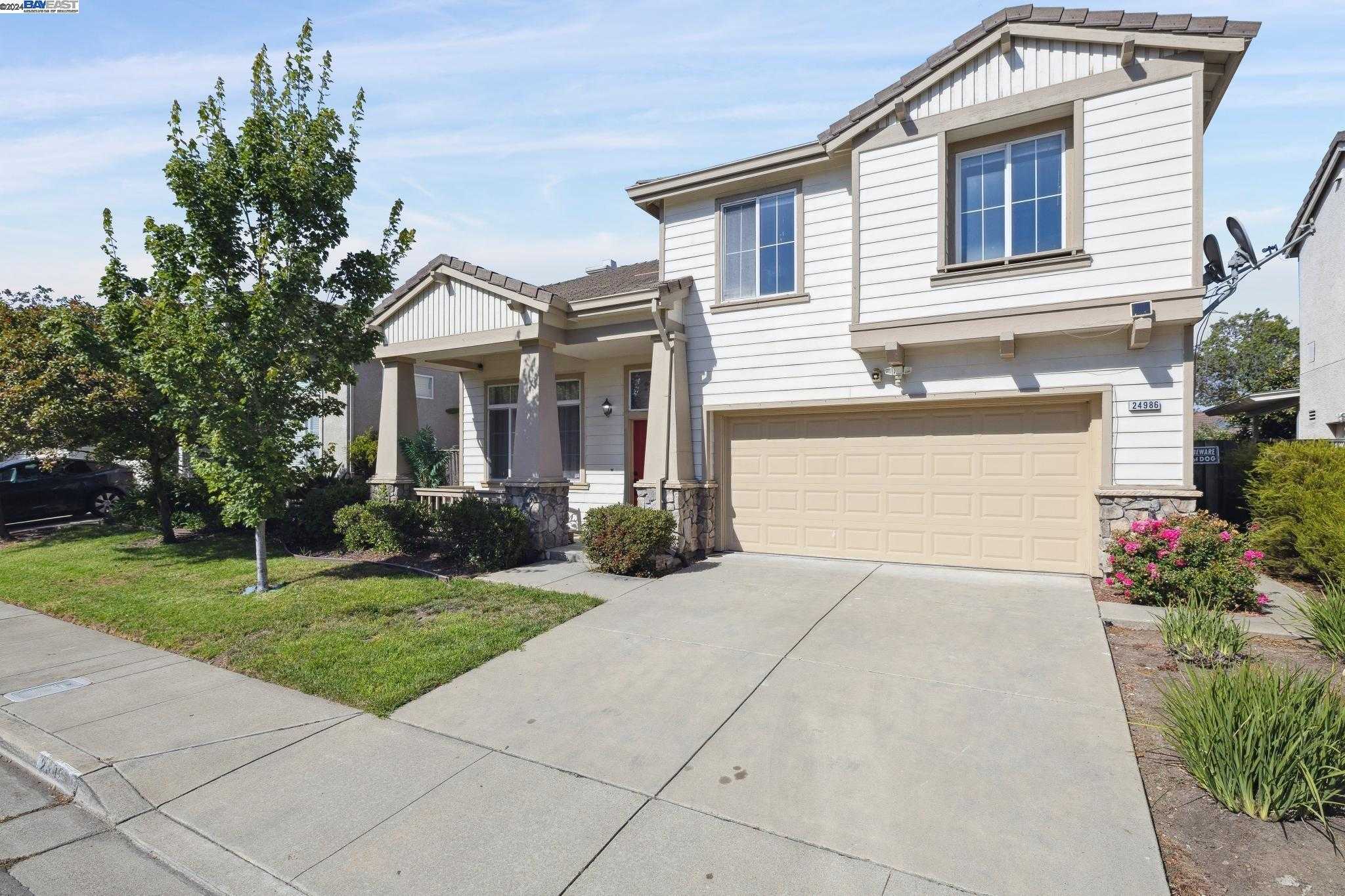 Neighborhood Neighborhood-20