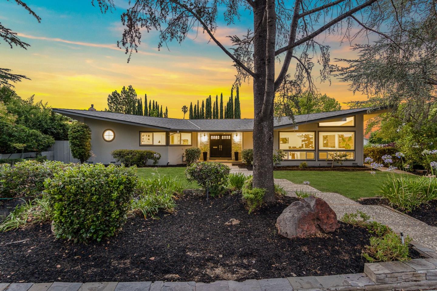 Neighborhood Neighborhood-7