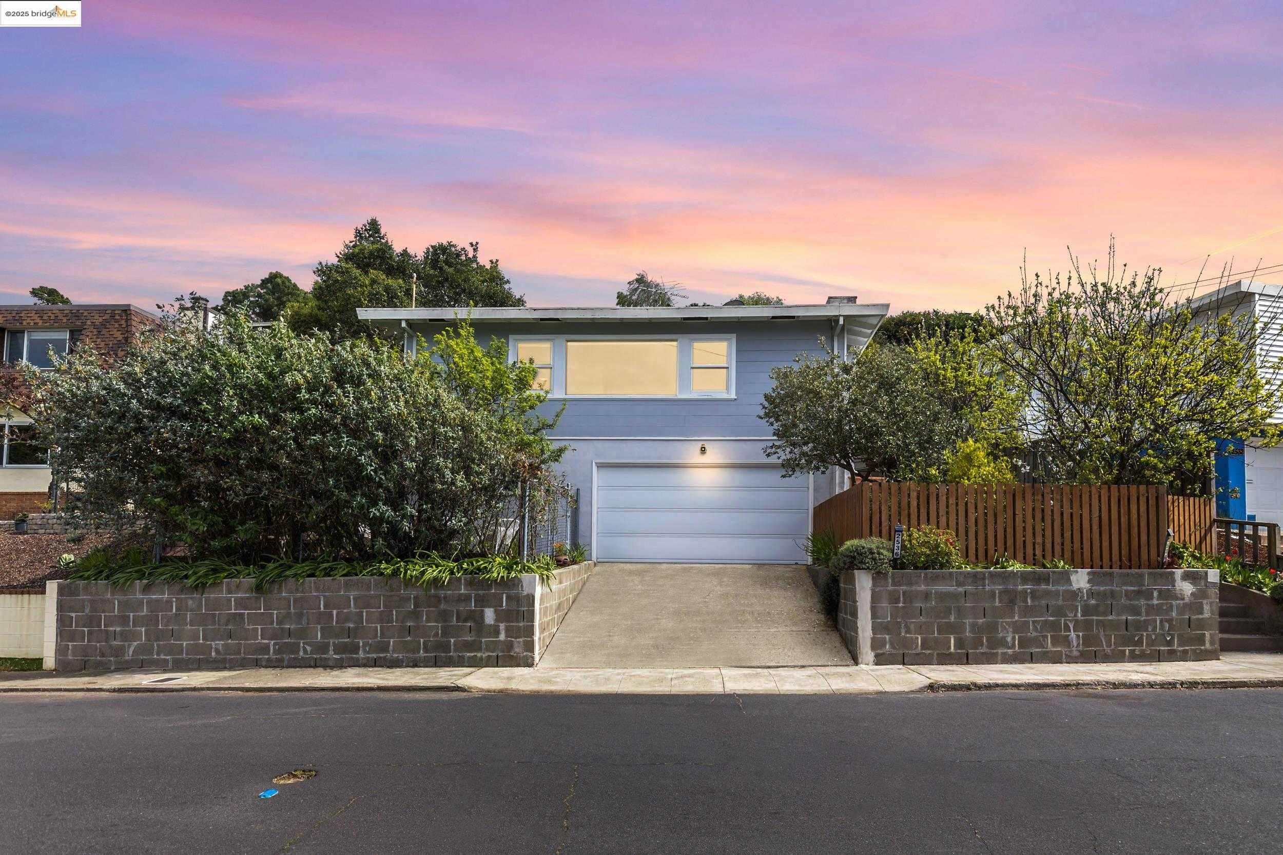 Neighborhood Neighborhood-29