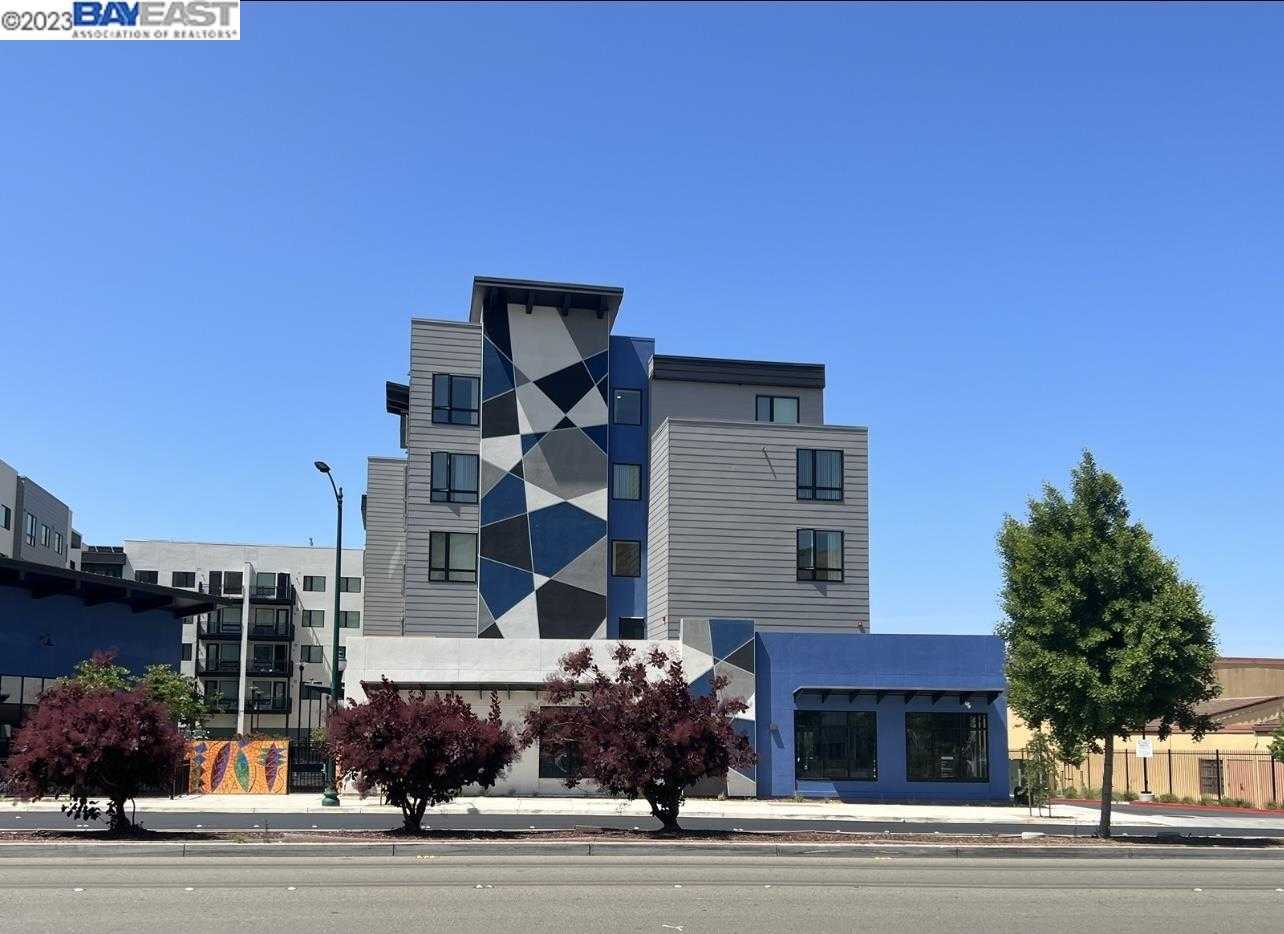 Neighborhood Neighborhood-8