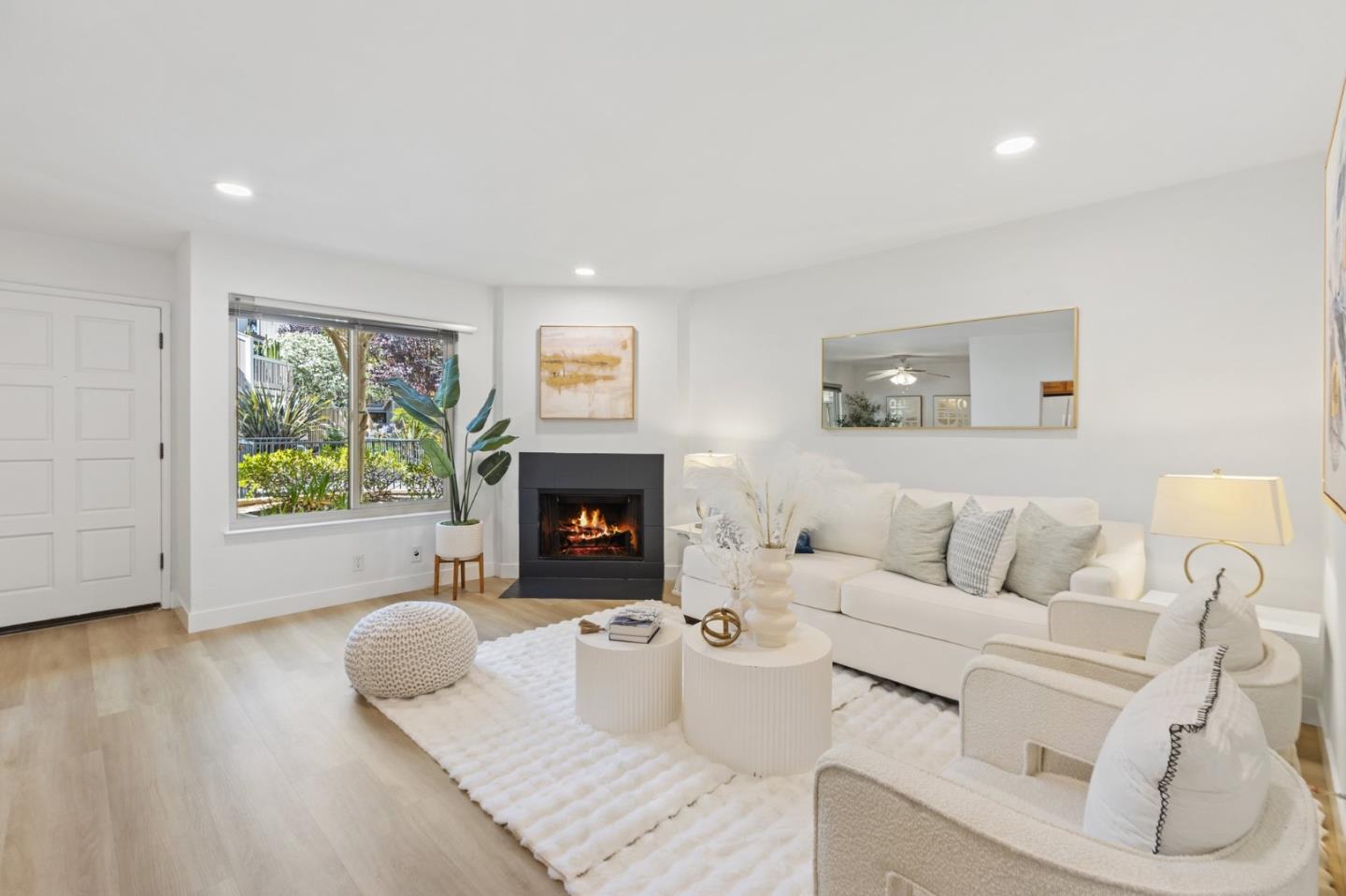 Neighborhood Neighborhood-4