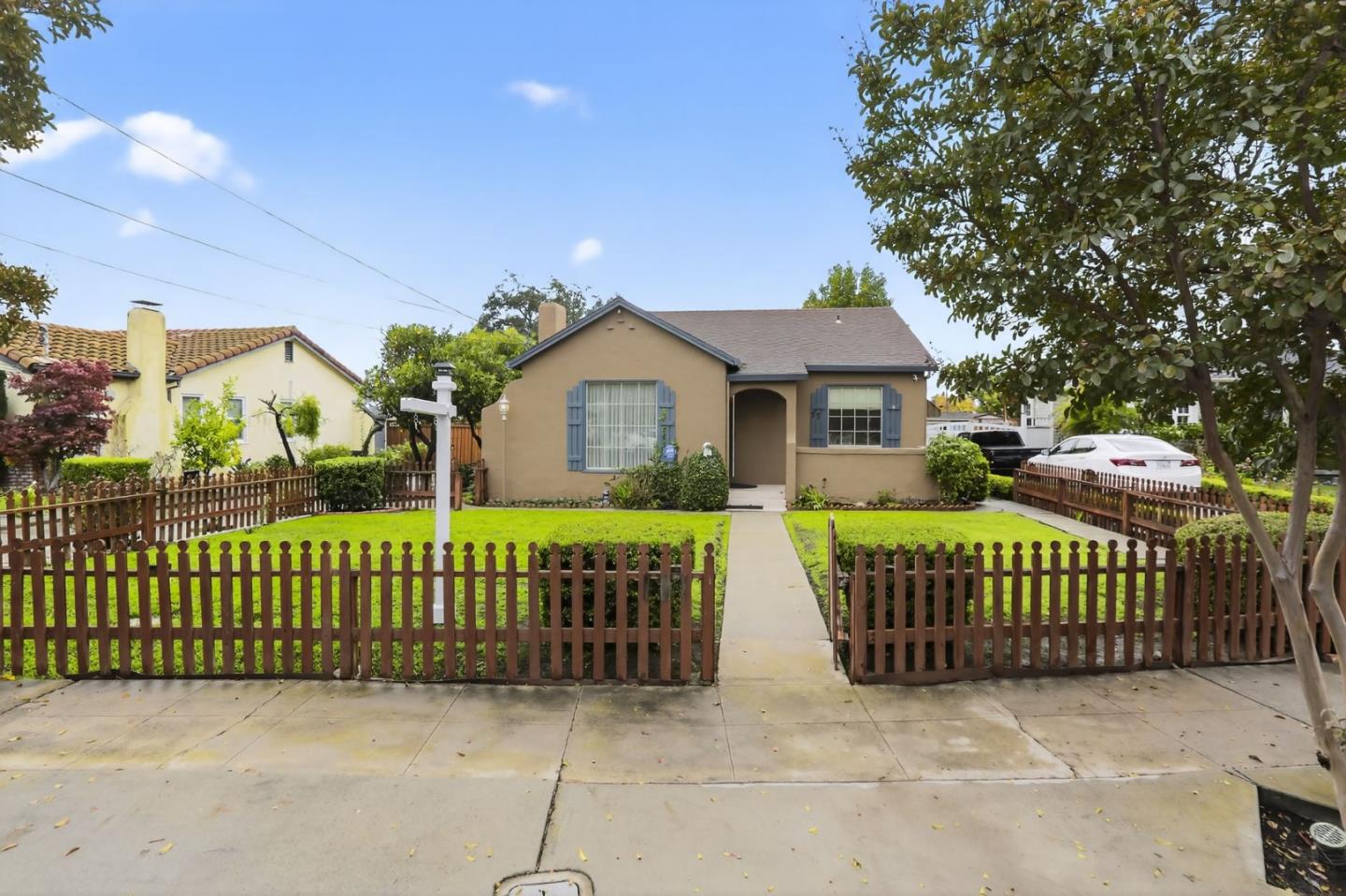 Neighborhood-31